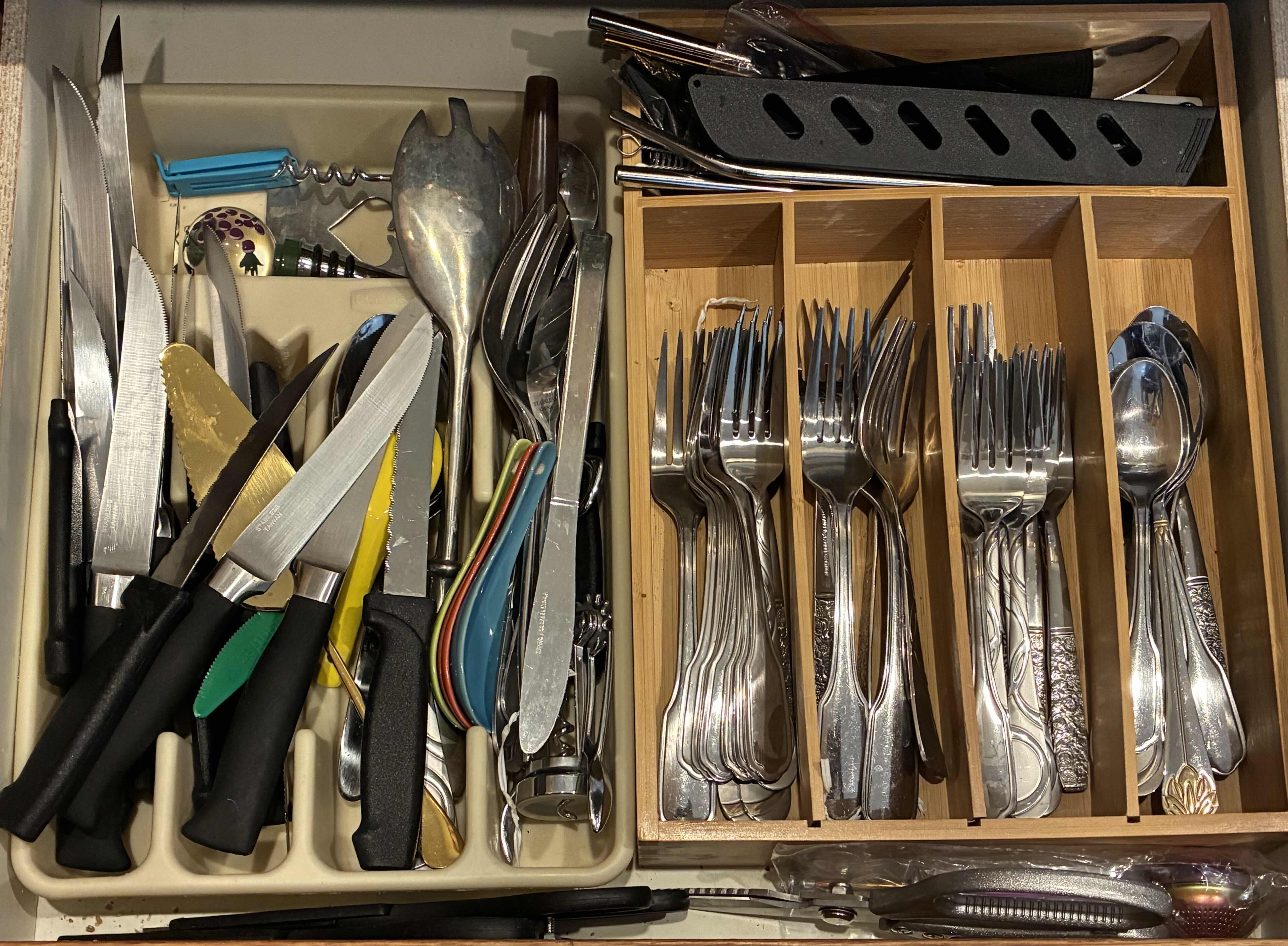 Photo 1 of KITCHEN UTENSILS, CUTLERY & FLATWARE W CADDIES