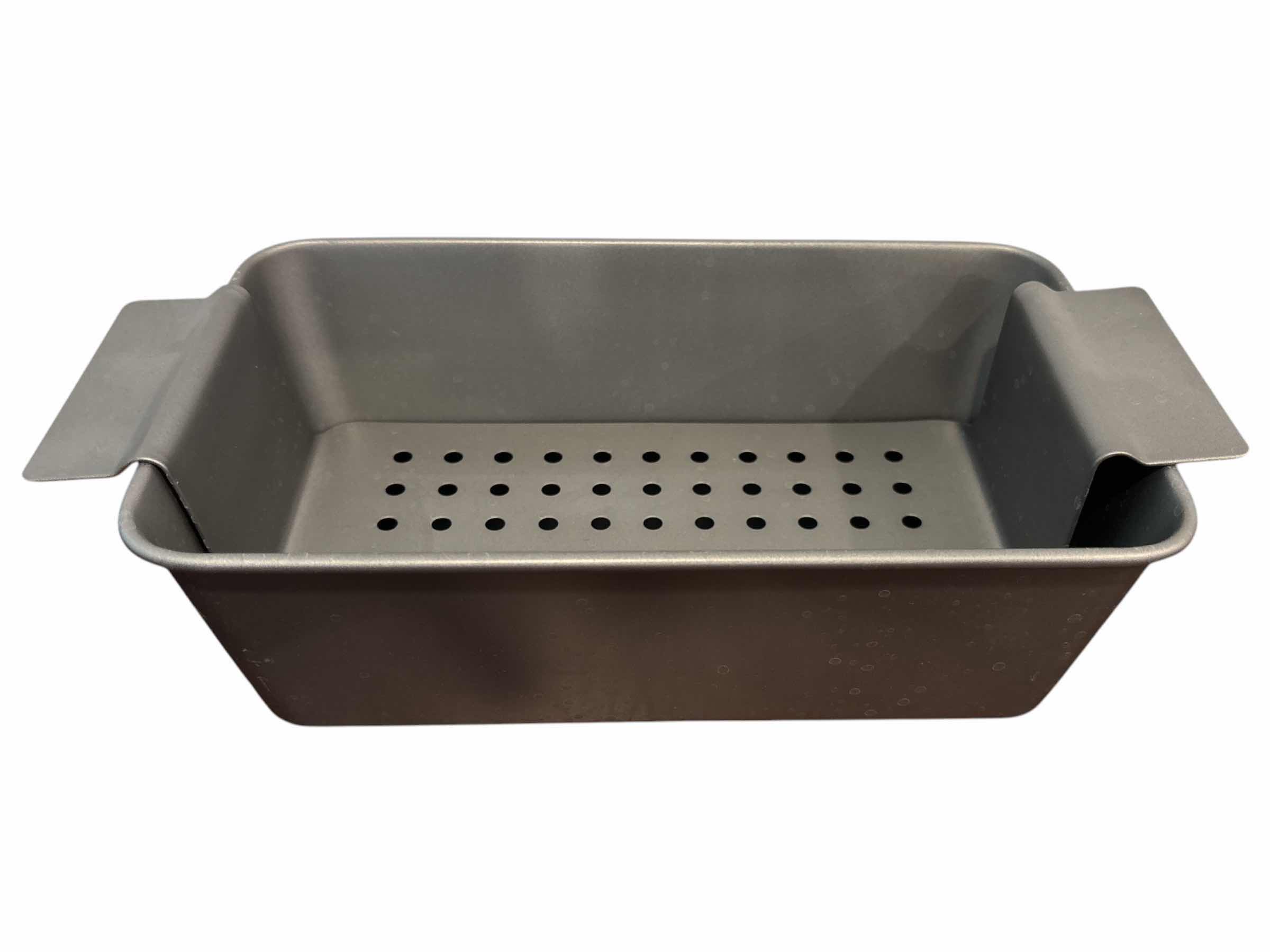 Photo 1 of BAKEWARE (6 PCS)