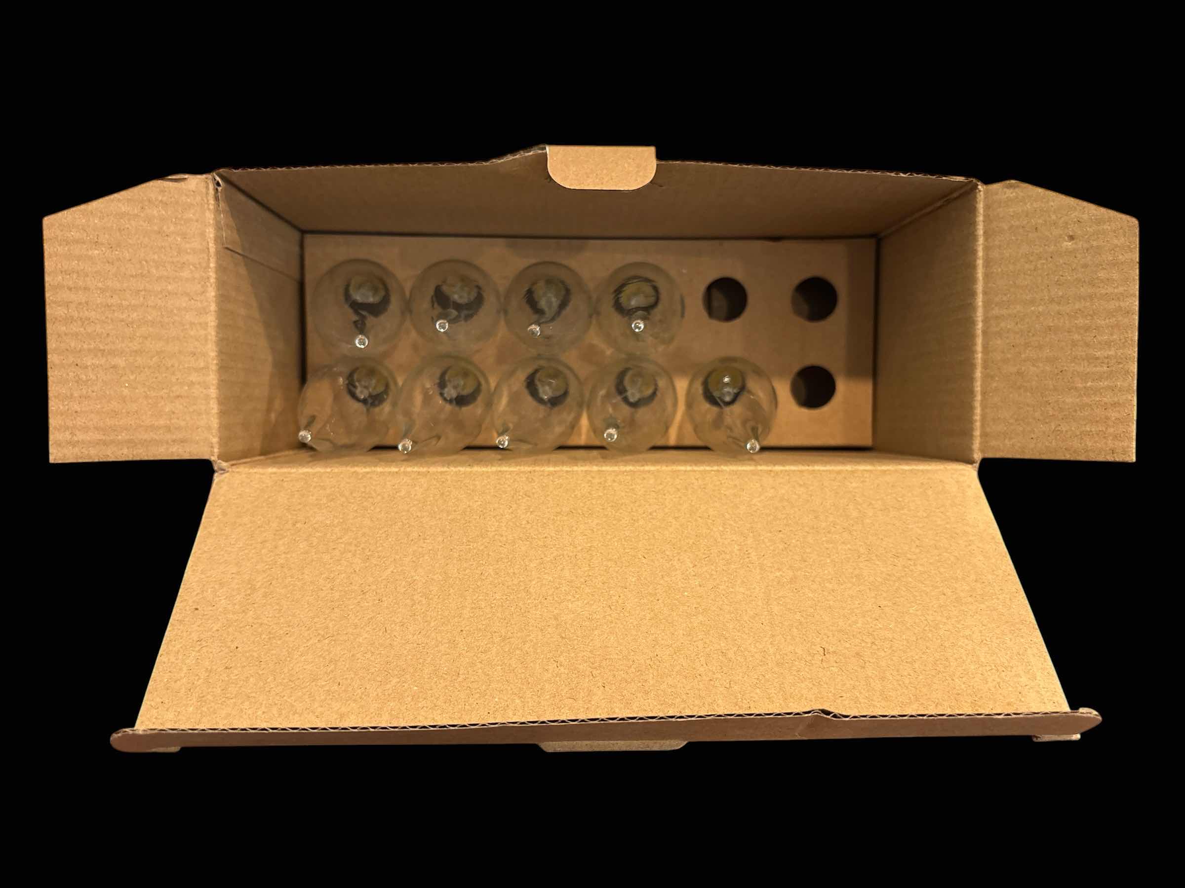 Photo 1 of 16 VARIOUS LIGHT BULBS