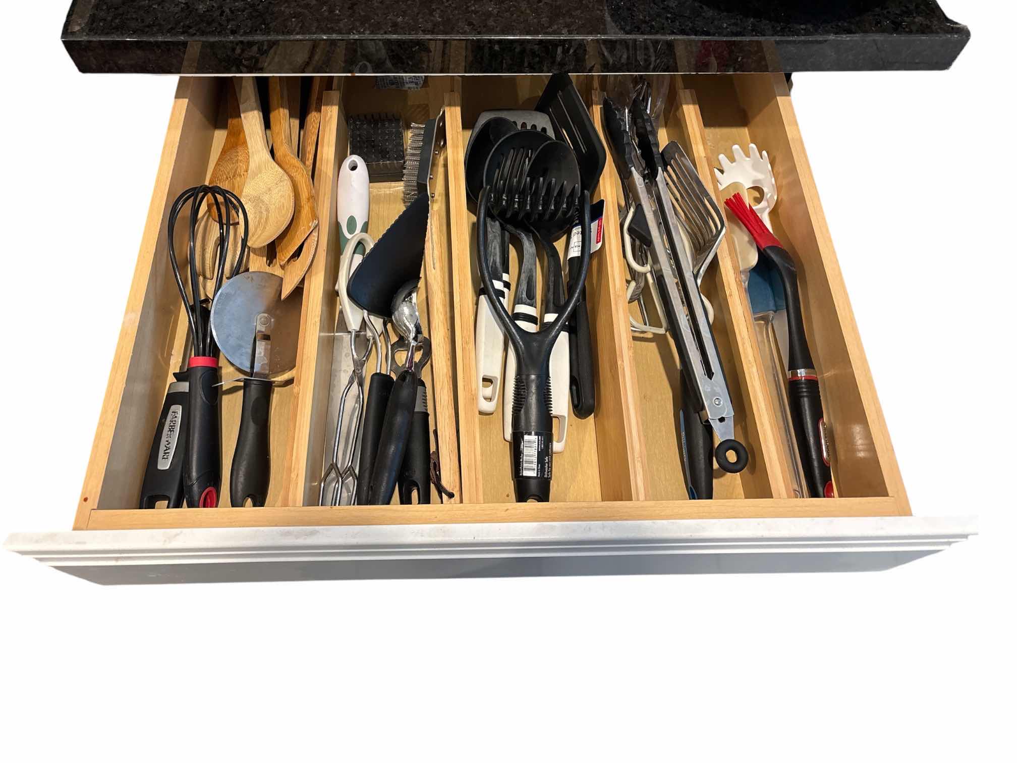 Photo 1 of CONTENTS OF KITCHEN DRAWER