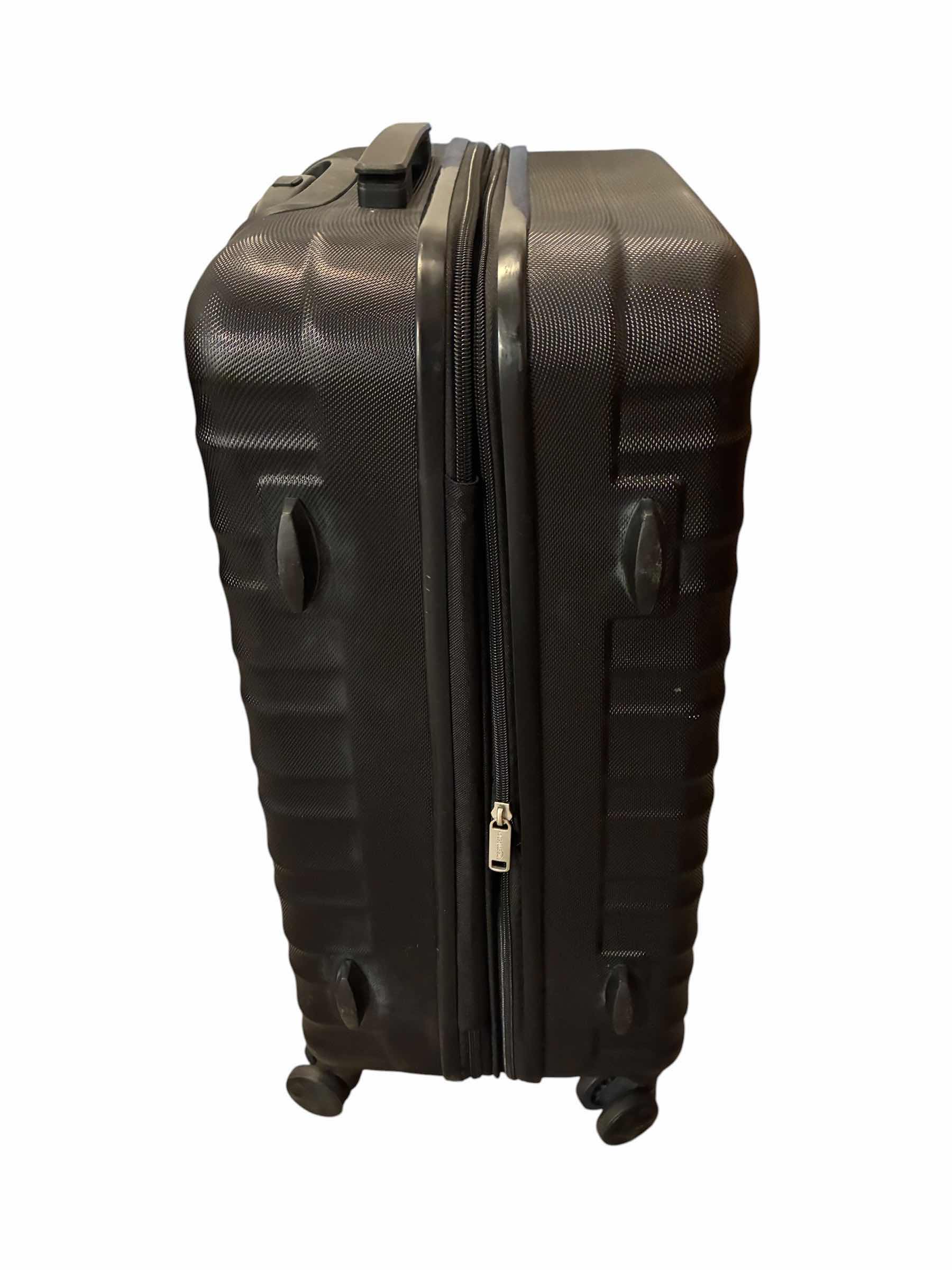 Photo 1 of AMAZON BASICS BLACK PART SHOW ROLLING LUGGAGE CARRY-ON BAG