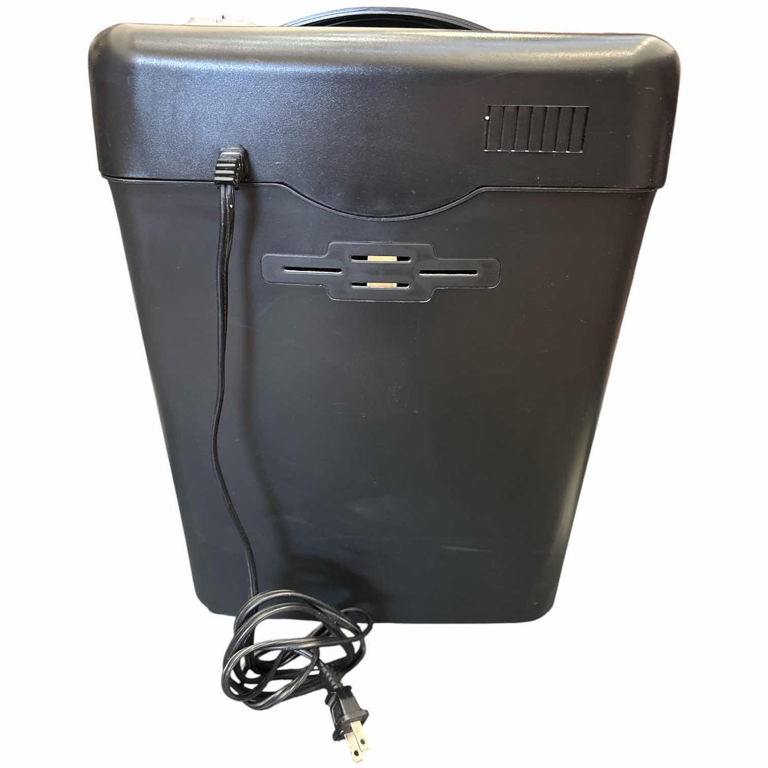 Photo 1 of CASEMATE PAPER SHREDDER (WM675XB)