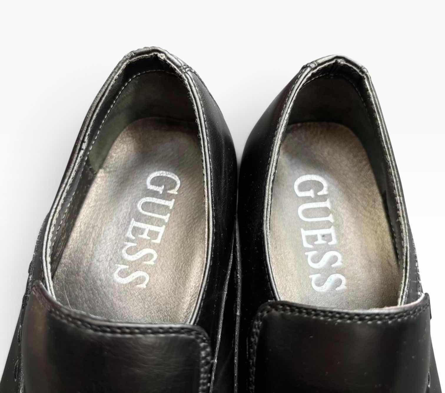 Photo 1 of GUESS SLIP-ON LOAFER, MENS SIZE 8.5