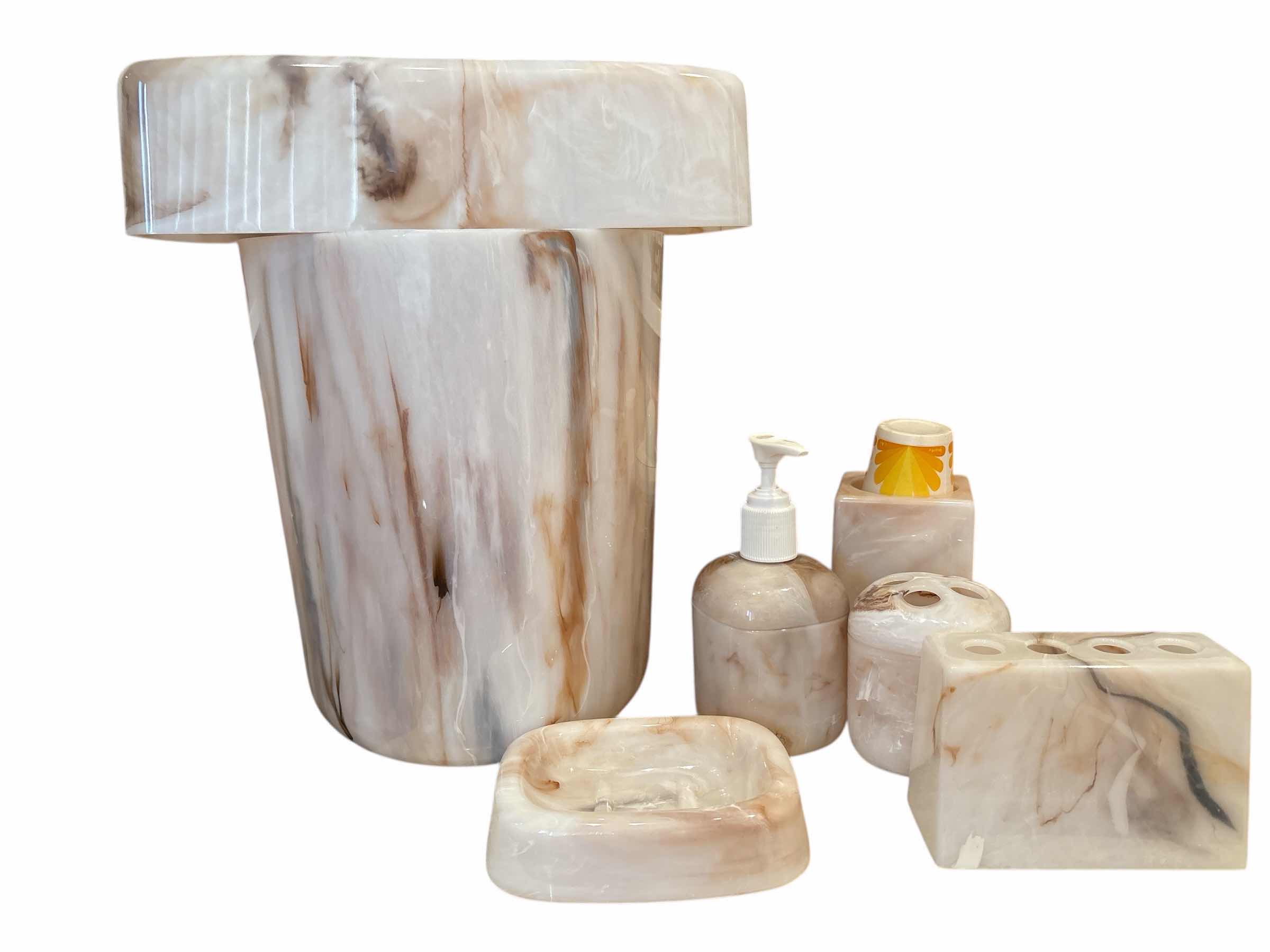 Photo 1 of (9)PCS BATHROOM SET