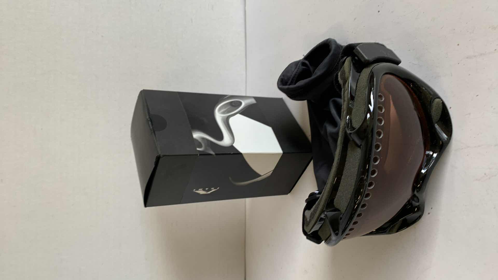 Photo 1 of OAKLEY POLARIZED SNOW GOGGLES