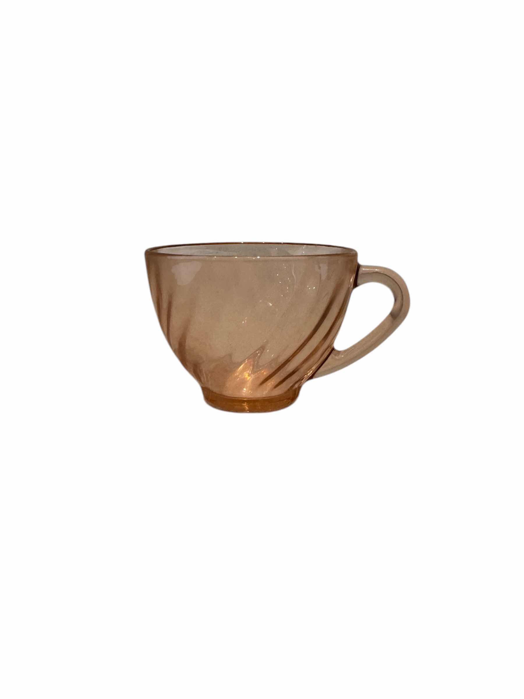 Photo 1 of 8-VINTAGE FRENCH-LUMINARC ROSALINE PINK SWIRL TEA CUPS (PART OF LARGER SET SOLD SEPARATELY)
D3.5” X H2.5”