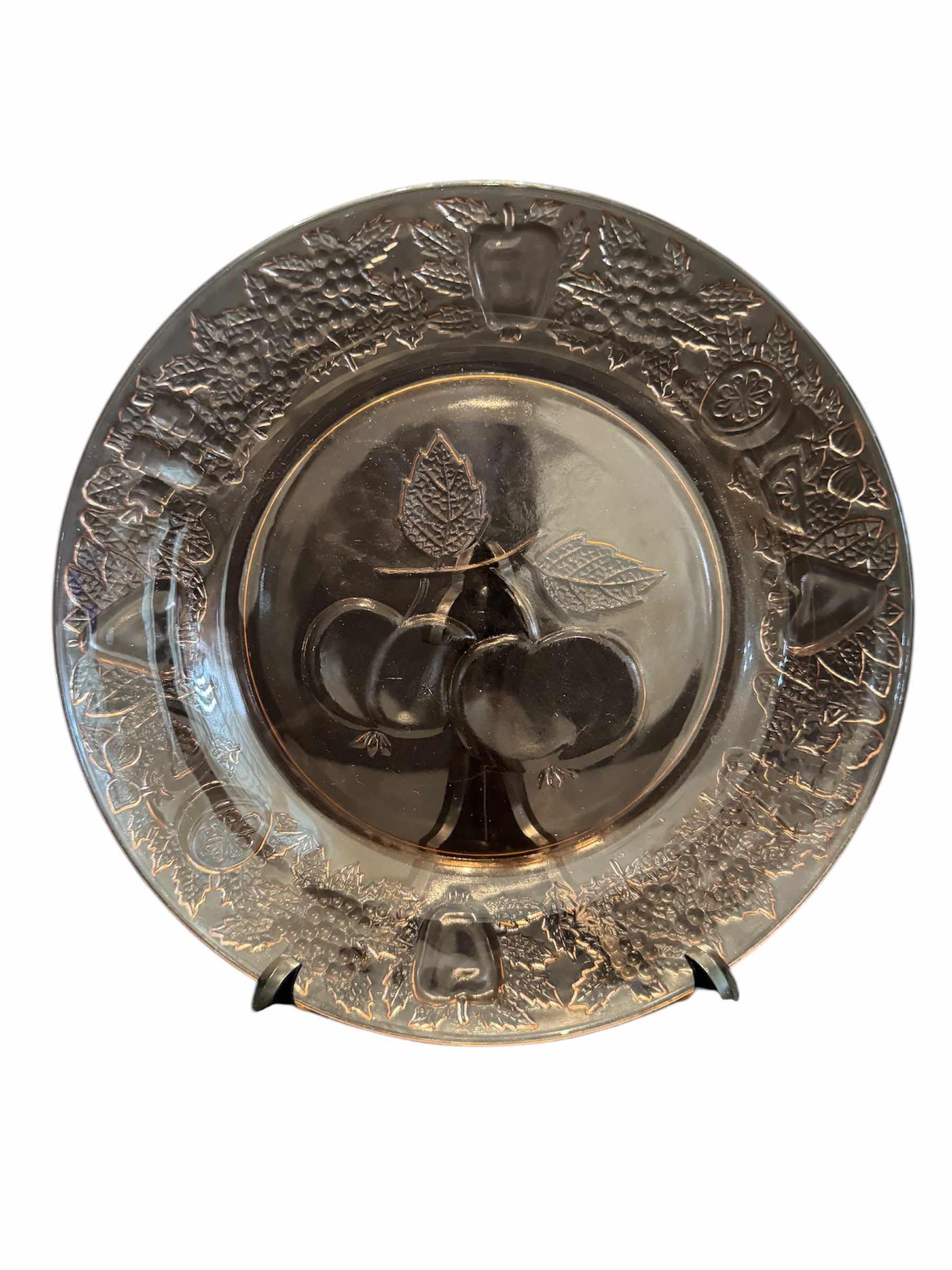 Photo 1 of VINTAGE PINK DEPRESSION GLASS PLATES, SET OF 11

D9.5”