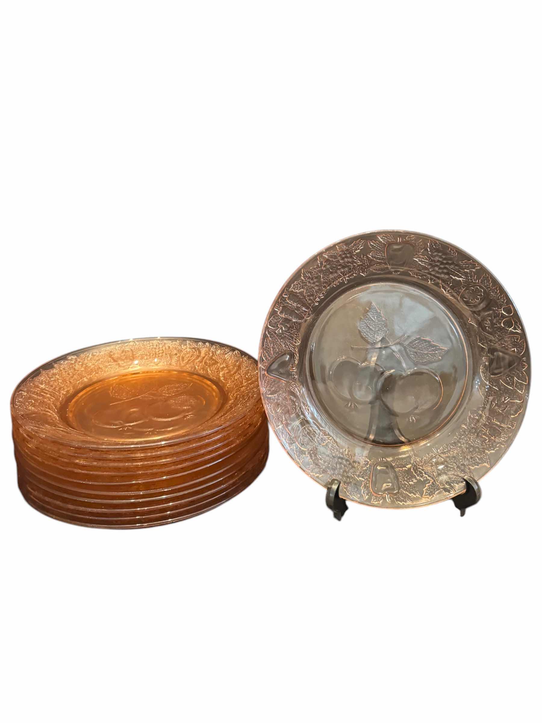Photo 1 of VINTAGE PINK DEPRESSION GLASS PLATES, SET OF 11

D9.5”