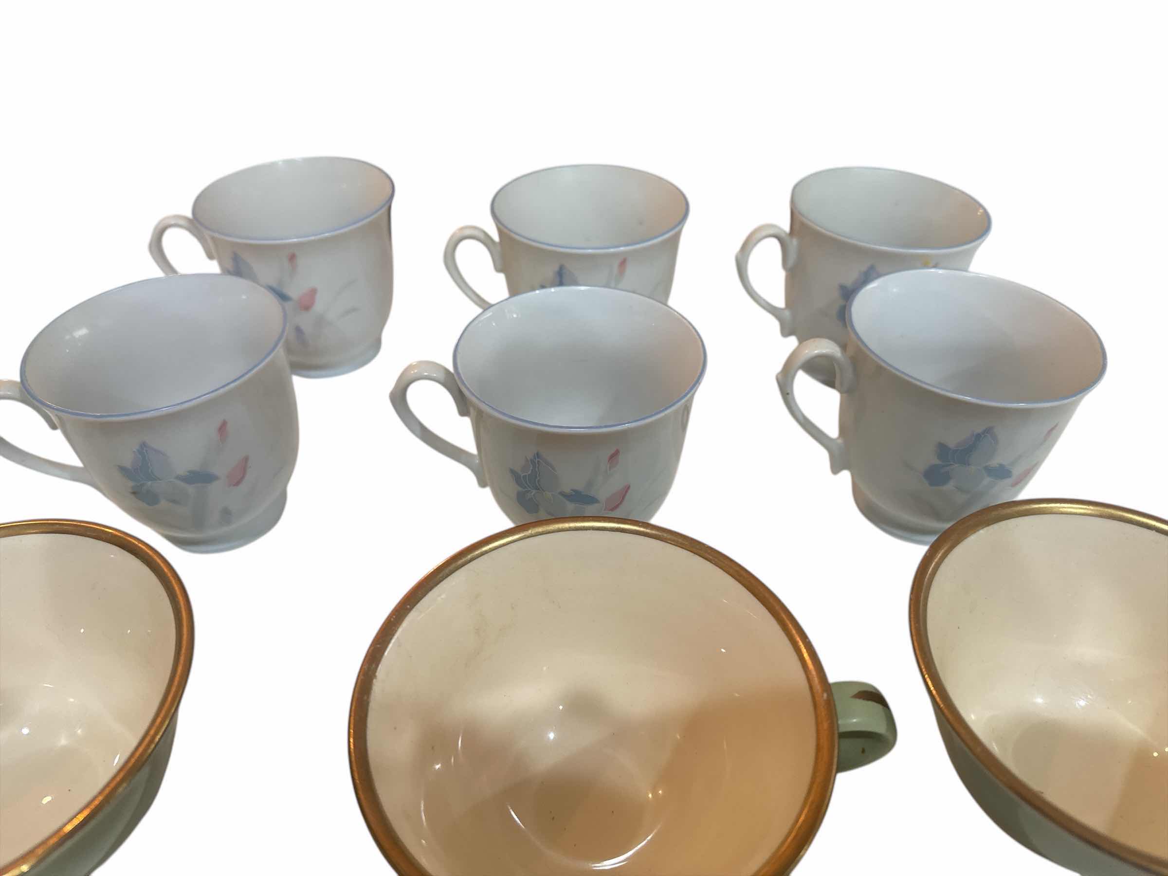 Photo 1 of 5 -TAYLOR & SMITH CLASSIC HERITAGE CELADON GREEN TEA CUP
6-FRESH FLOWERS BY EXCEL IRIS" FOOTED CUP