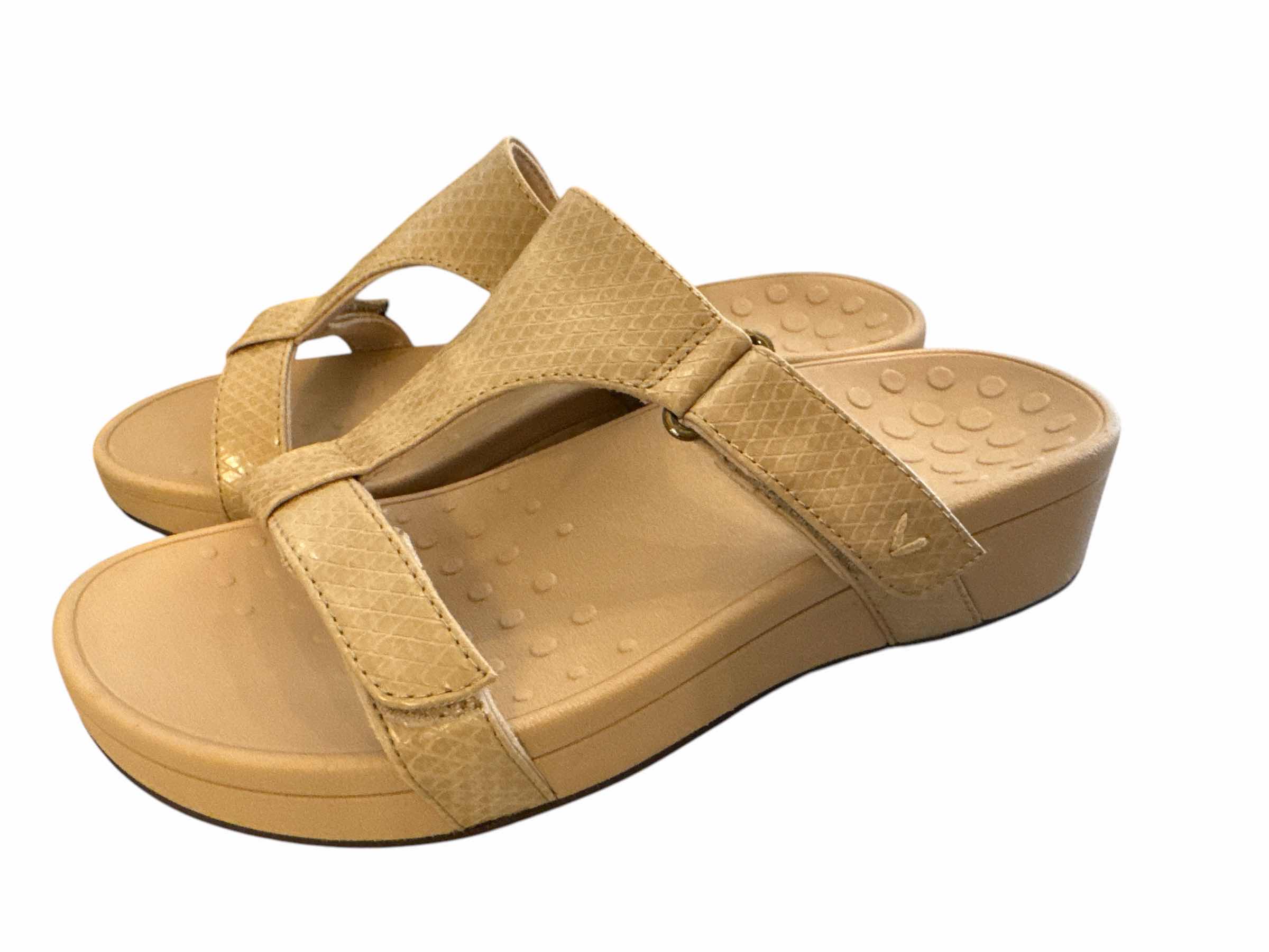 Photo 1 of BRAND NEW VIONIC SIZE 10 STYLE PACIFIC ELLIE IN COLOR OAT