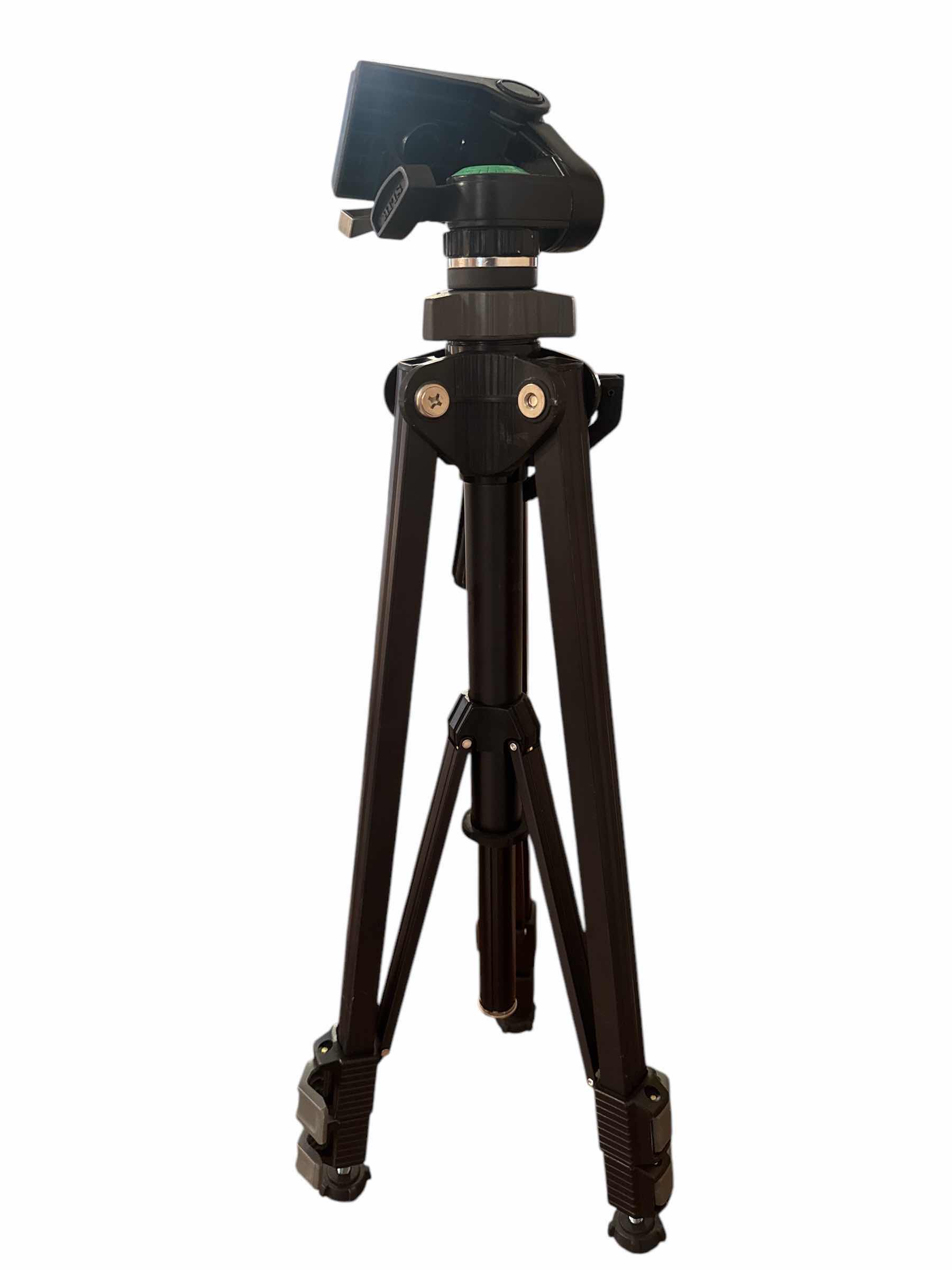 Photo 1 of SLIK TRIPOD