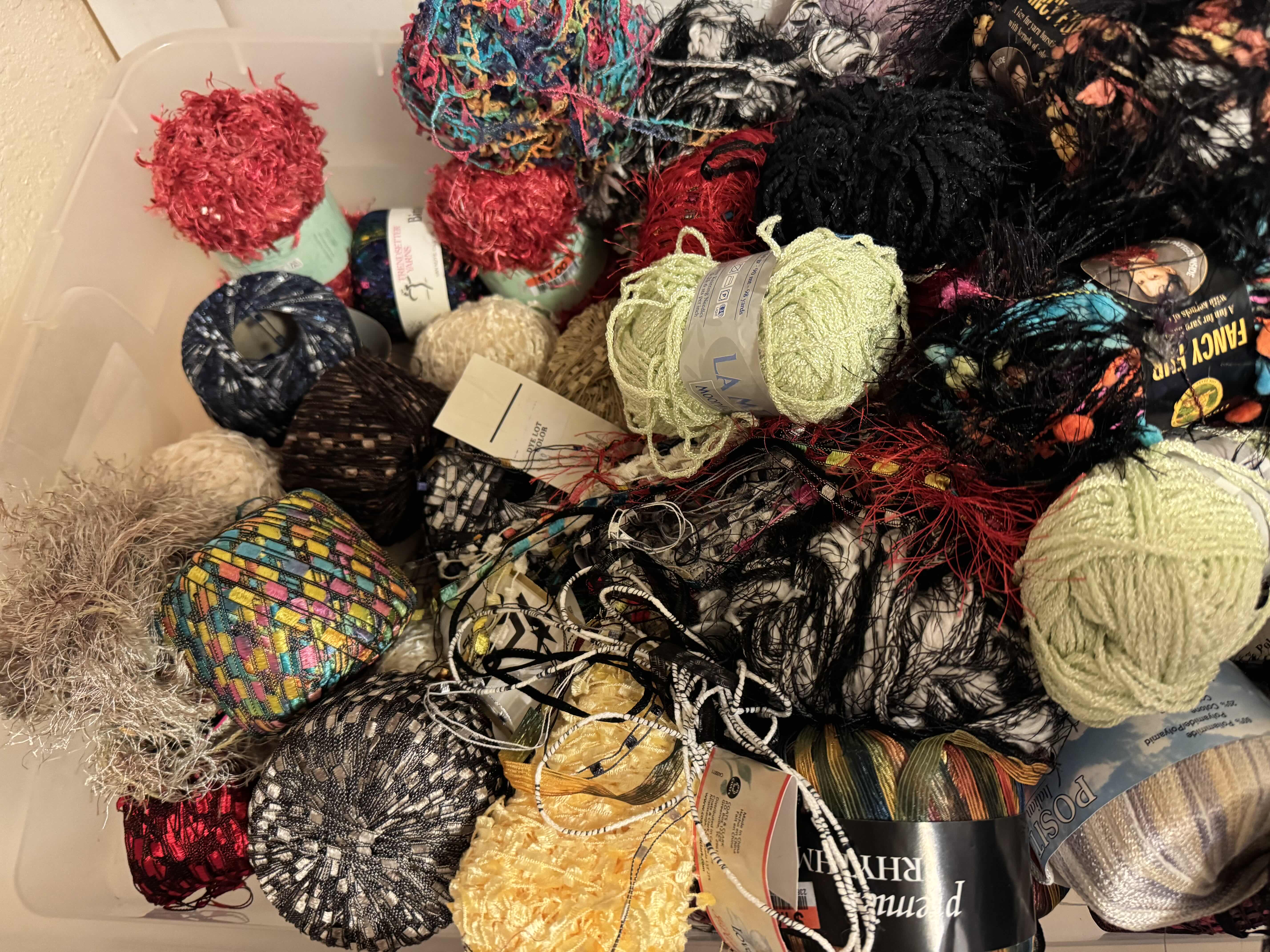 Photo 1 of TOTE OF SPECIALTY YARN/FIBER ART MATERIAL