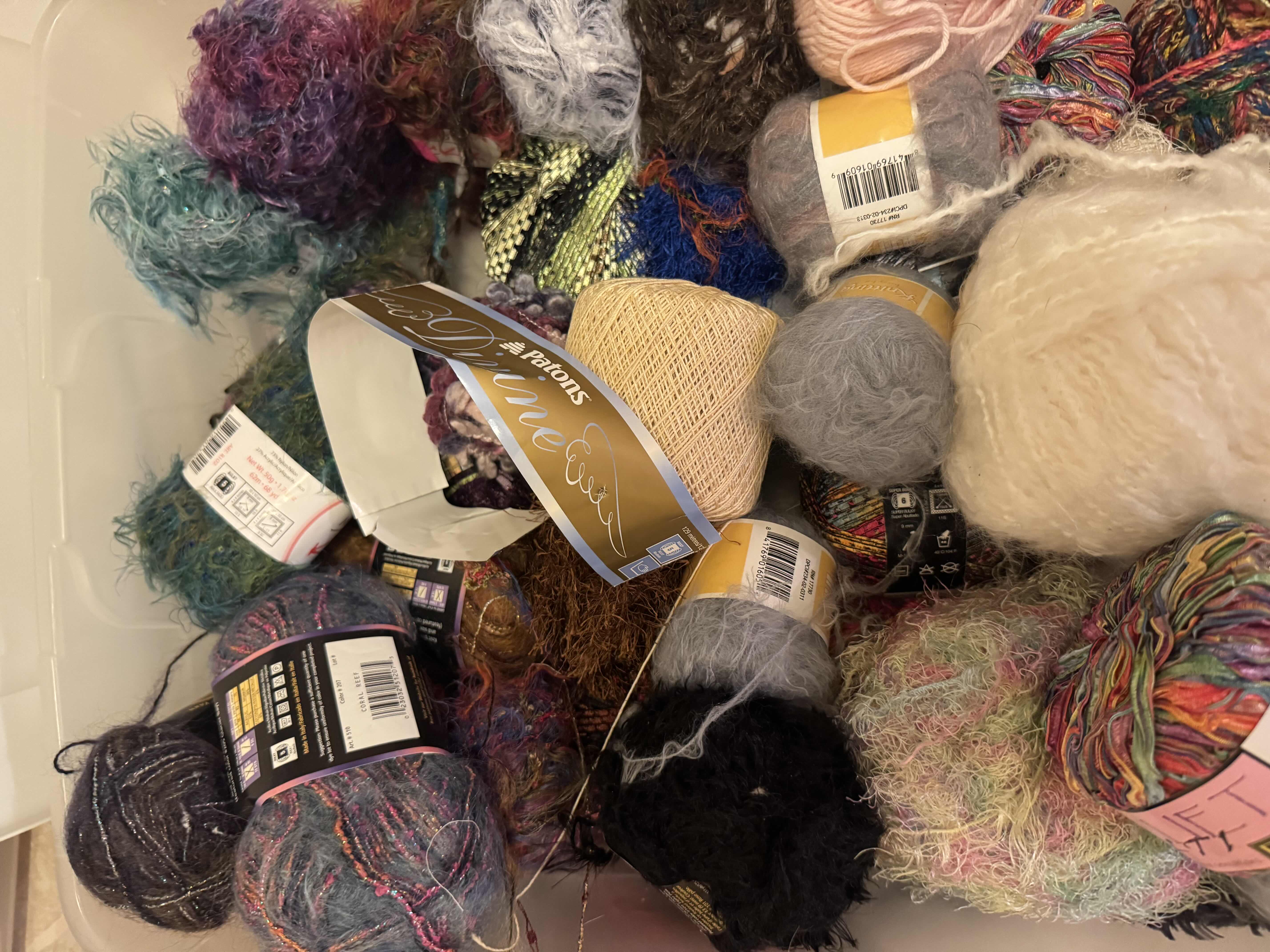 Photo 1 of TOTE OF SPECIALTY YARN/FIBER ART MATERIAL