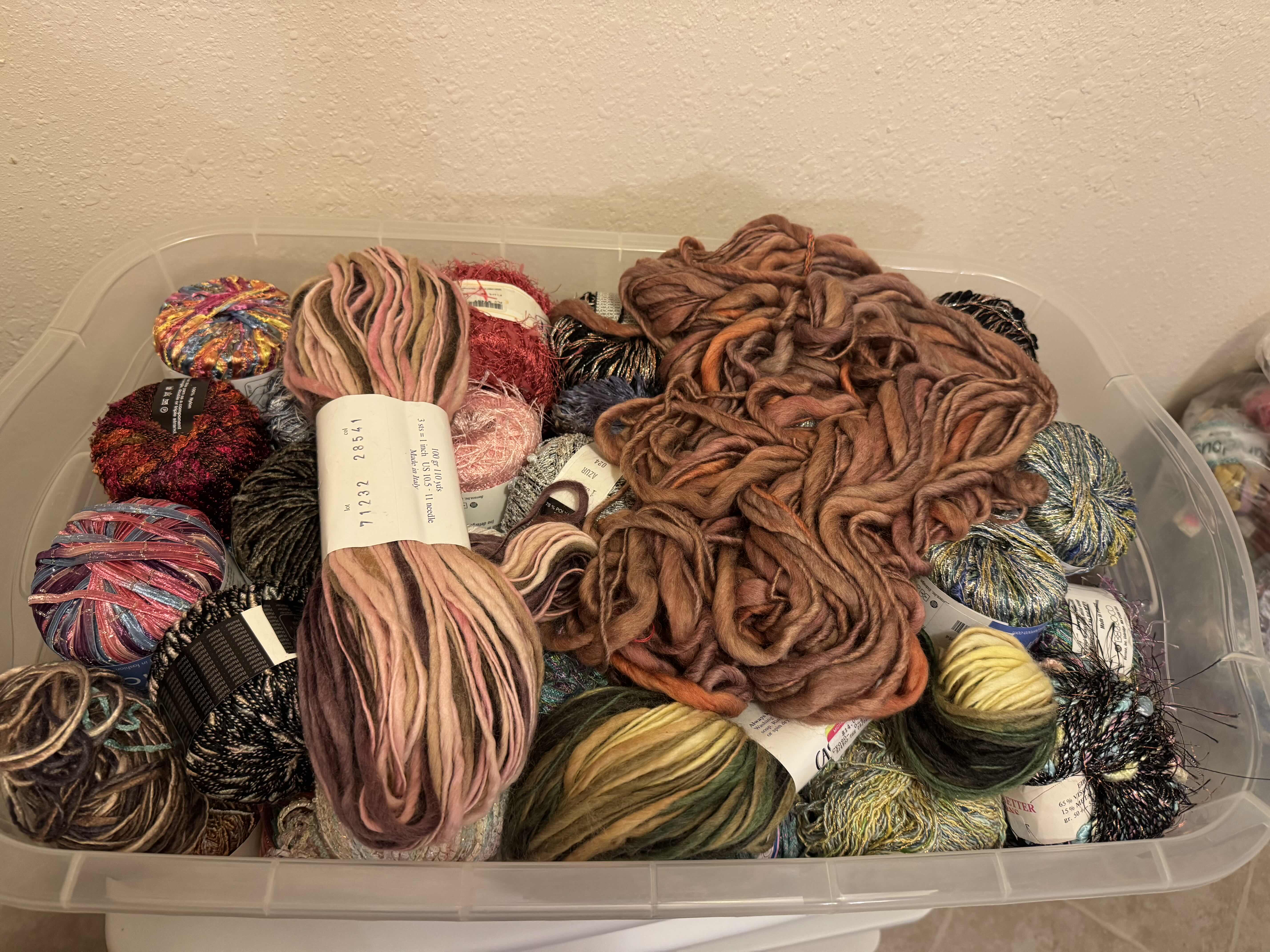 Photo 1 of TOTE OF SPECIALTY YARN/FIBER ART MATERIAL