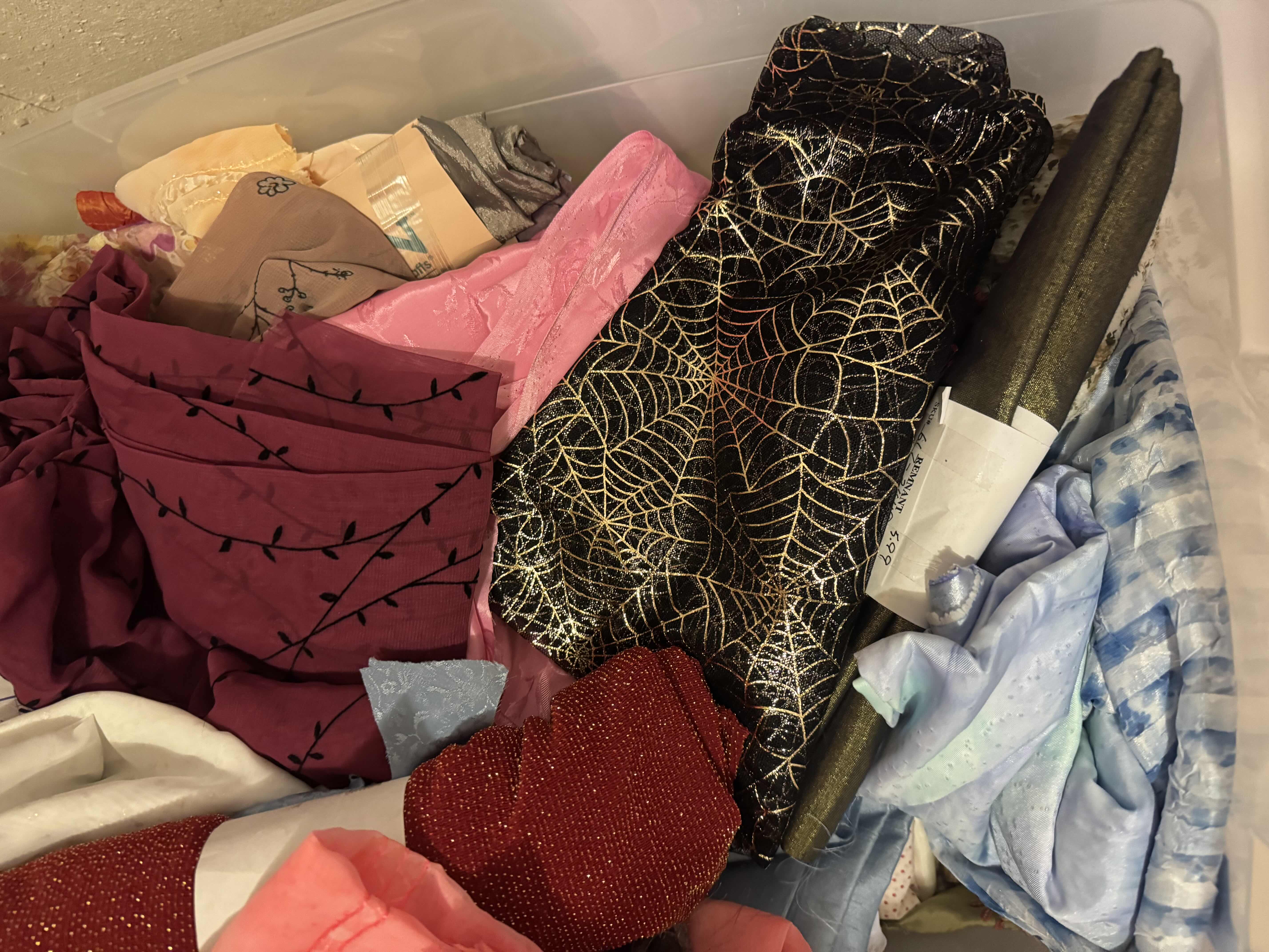 Photo 1 of 58 QT TOTE OF FABRIC