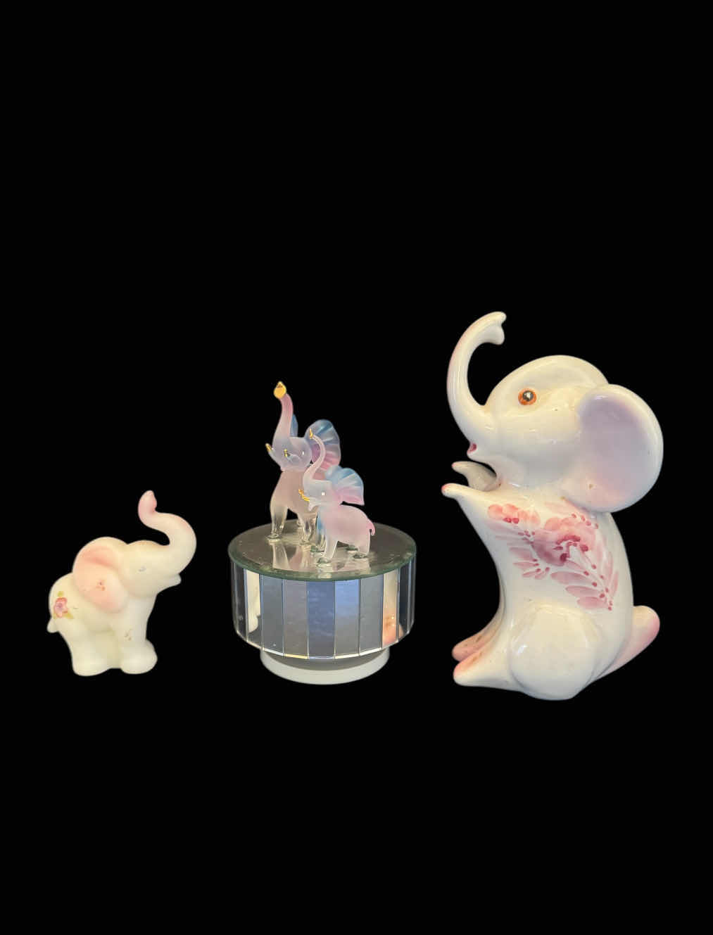Photo 1 of VINTAGE ELEPHANT COLLECTION RESIN ELEPHANT, ELEPHANT MUSIC BOX, CERAMIC ELEPHANT

RESIN ELEPHANT 
3” X H4”
ELEPHANT MUSIC BOX
4” X H5.5”
CERAMIC ELEPHANT
4.5” X H7”
