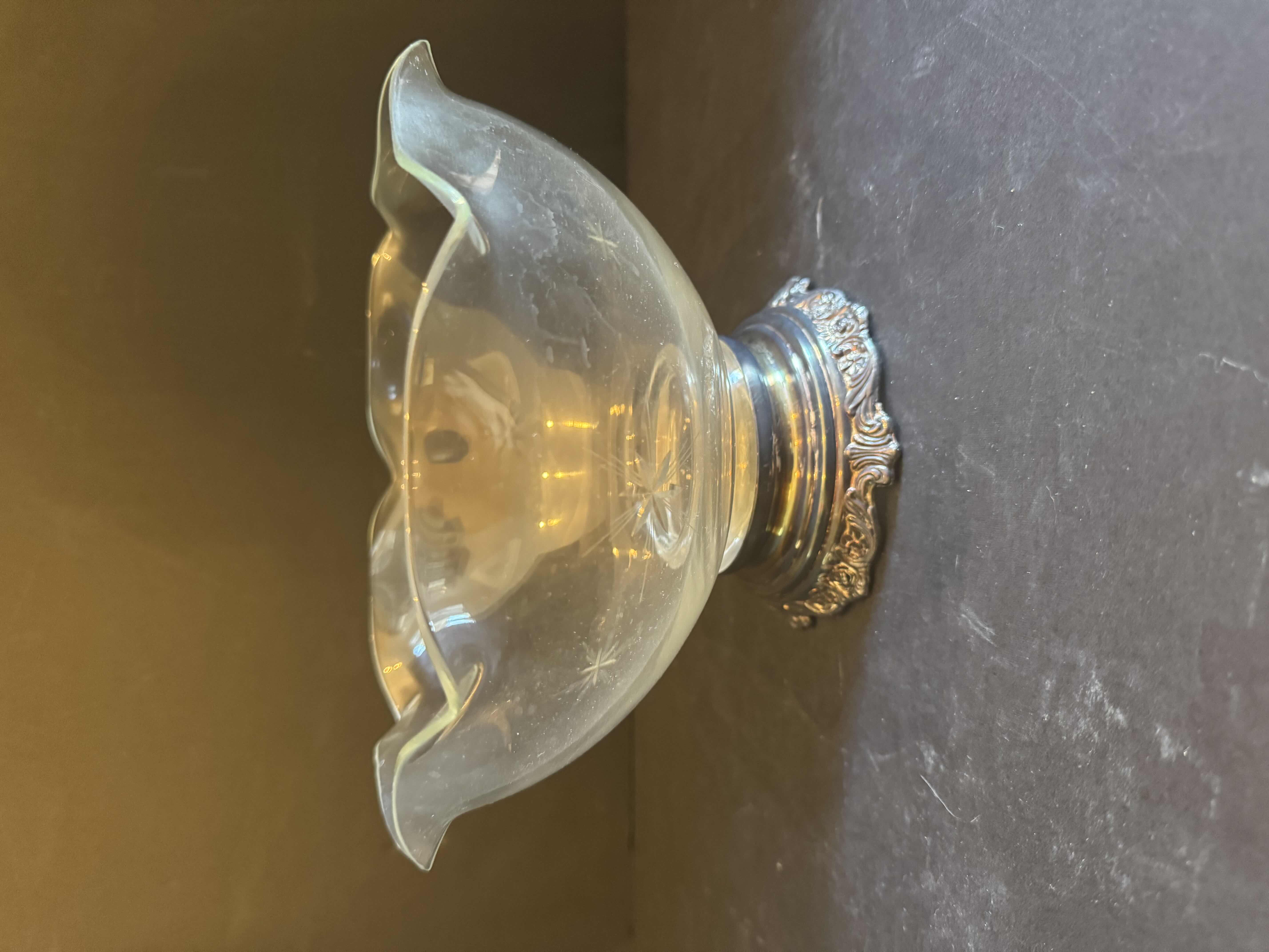 Photo 1 of ASSORTED VINTAGE GLASS, 5 BOWLS, SALT AND PEPPER SHAKER, AND BUTTER TRAY, 8 ITEMS

BOWLS
D10” X H5.5”
D9” X H5.5”
D9.5” X H5”
2* D5” X H2.5”