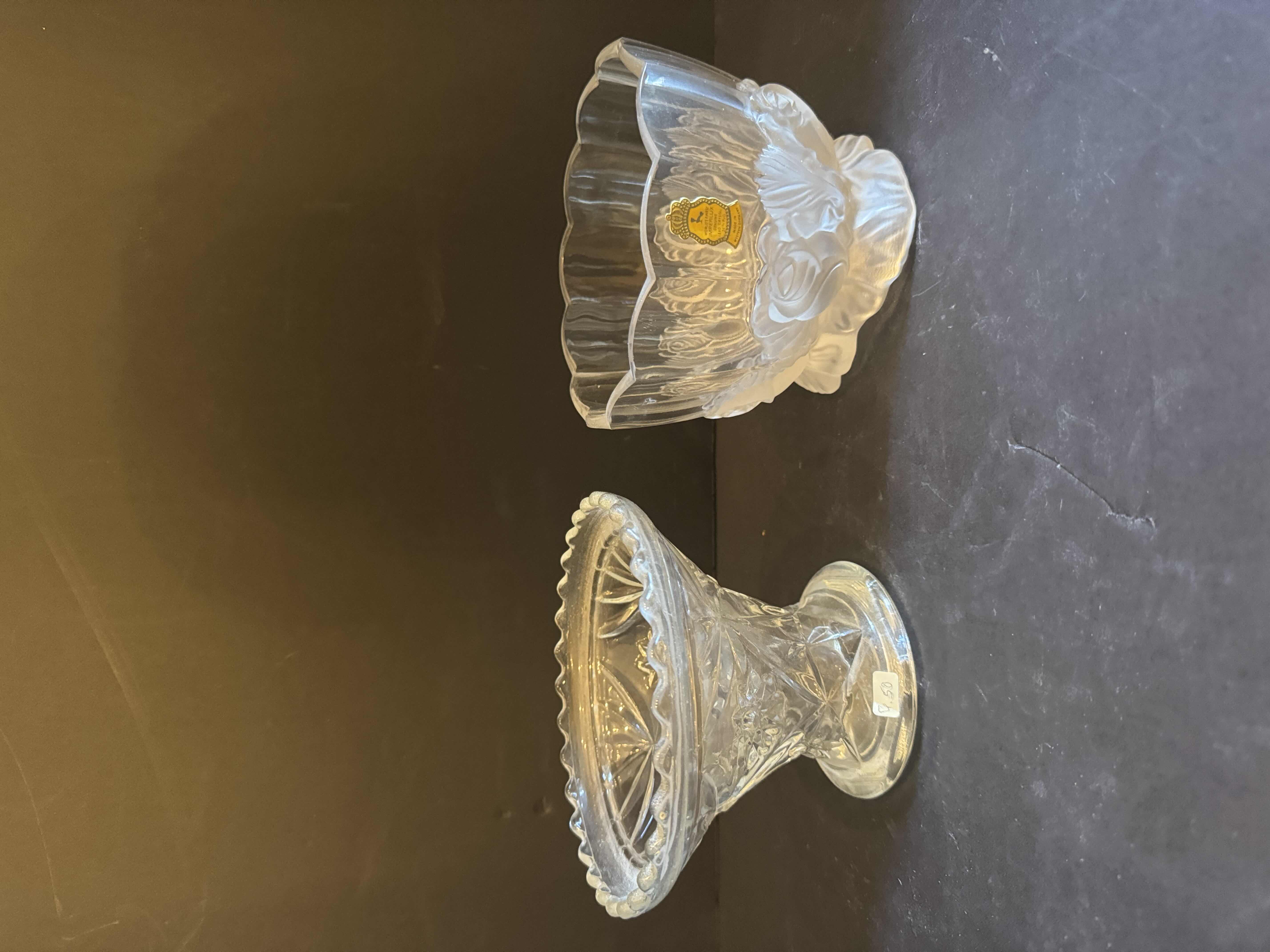 Photo 1 of VINTAGE GLASS AND  LEAD CRYSTAL SERVING BOWLS, 2 ITEMS
D5.5” X H4.5”
D6” X H4”