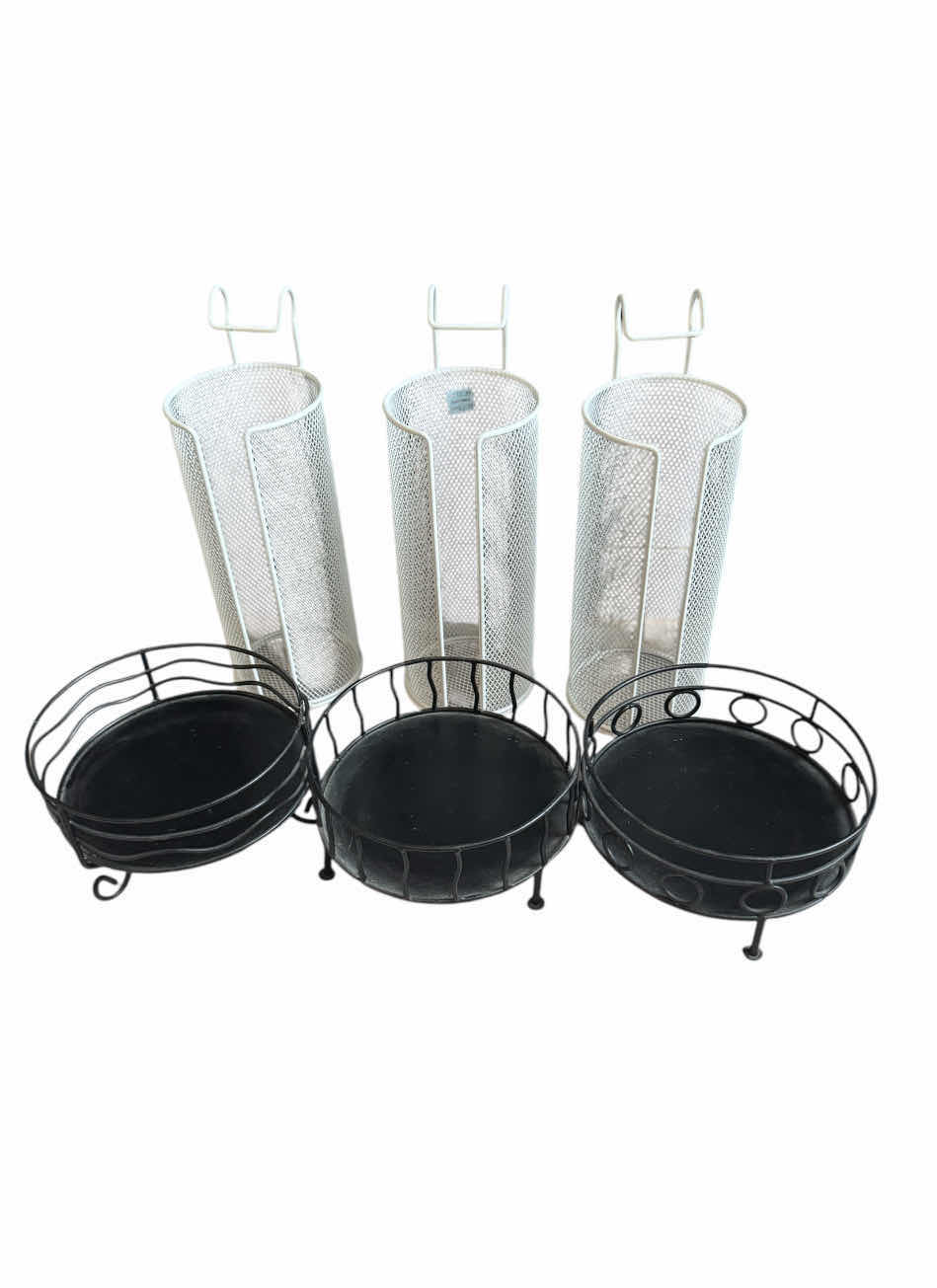 Photo 1 of 6- METAL ORGANIZERS, UTENSIL CADDY, HOLDERS, BLACK, WHITE
D4” X H9.5”
D6.5” X H3.5”