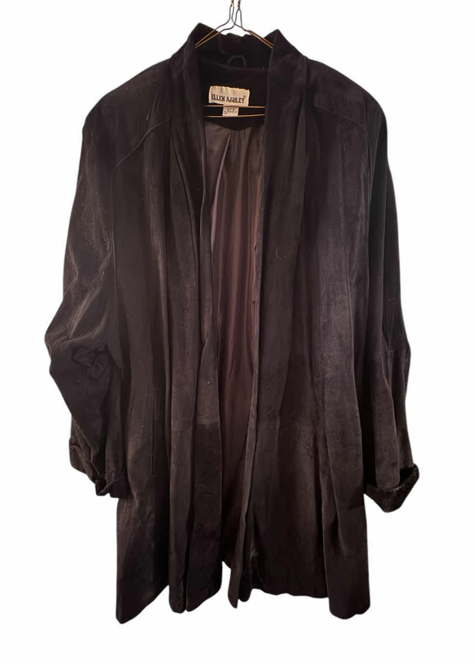 Photo 1 of VINTAGE ELLEN ASHLEY SUADE COAT WITH POCKETS, WOMEN’S CLOTHING, SIZE 3X, BLACK