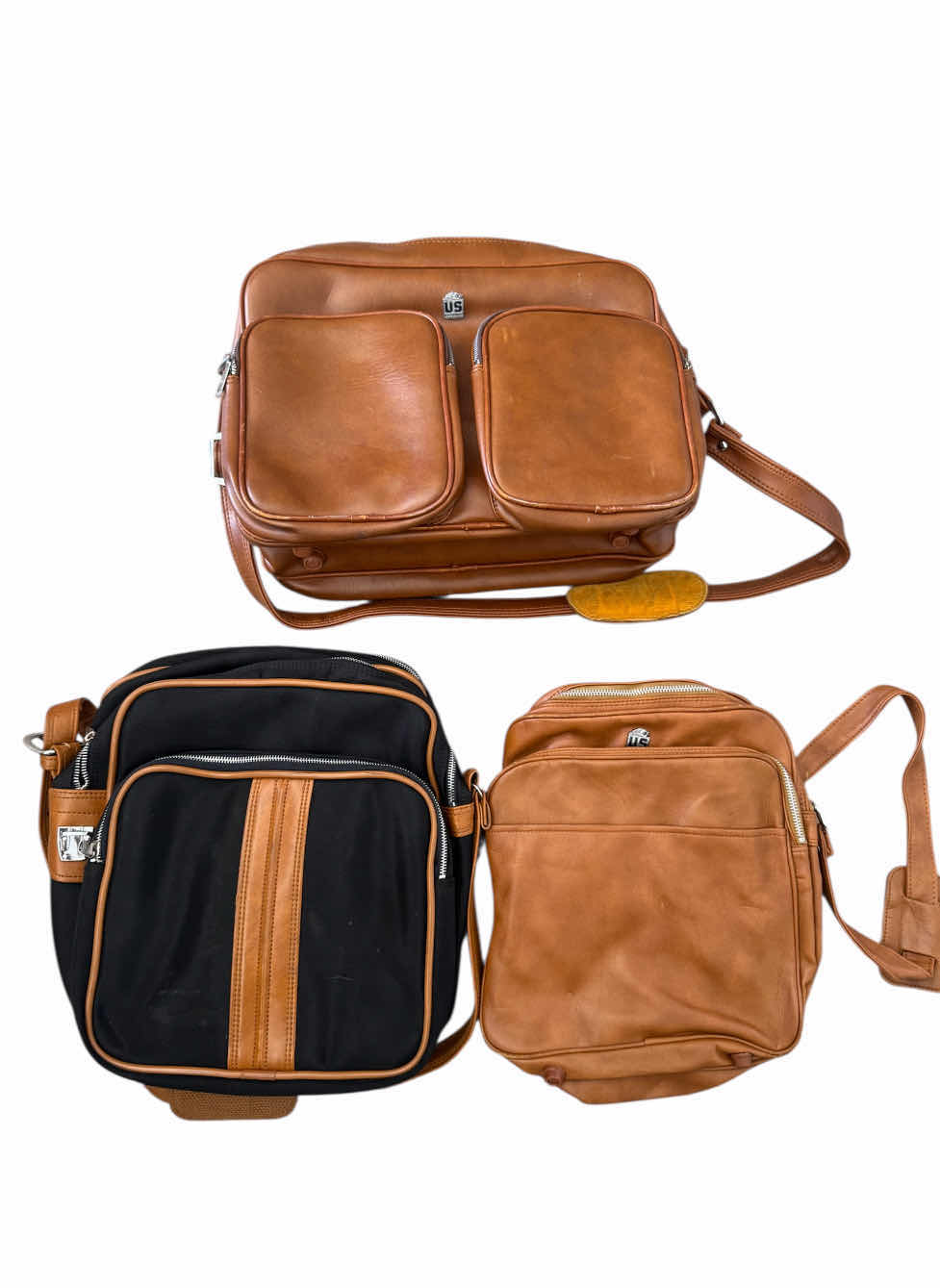 Photo 1 of 120
3- VINTAGE CARRY ON LUGGAGE, US LEATHER AND MIT CANVAS LEATHER 

13” X 13” 

11” X 13”

16” X 13”