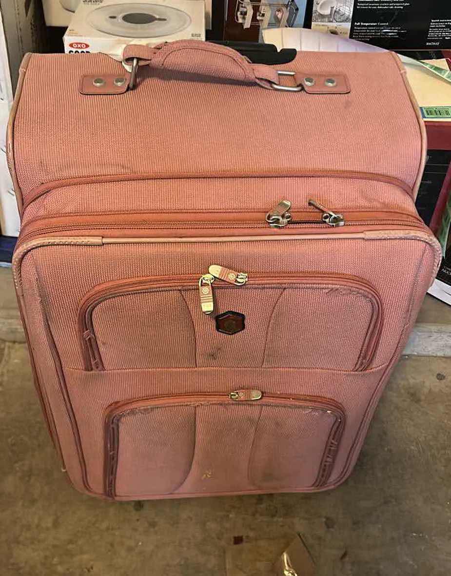 Photo 1 of 3 PC LUGGAGE SET