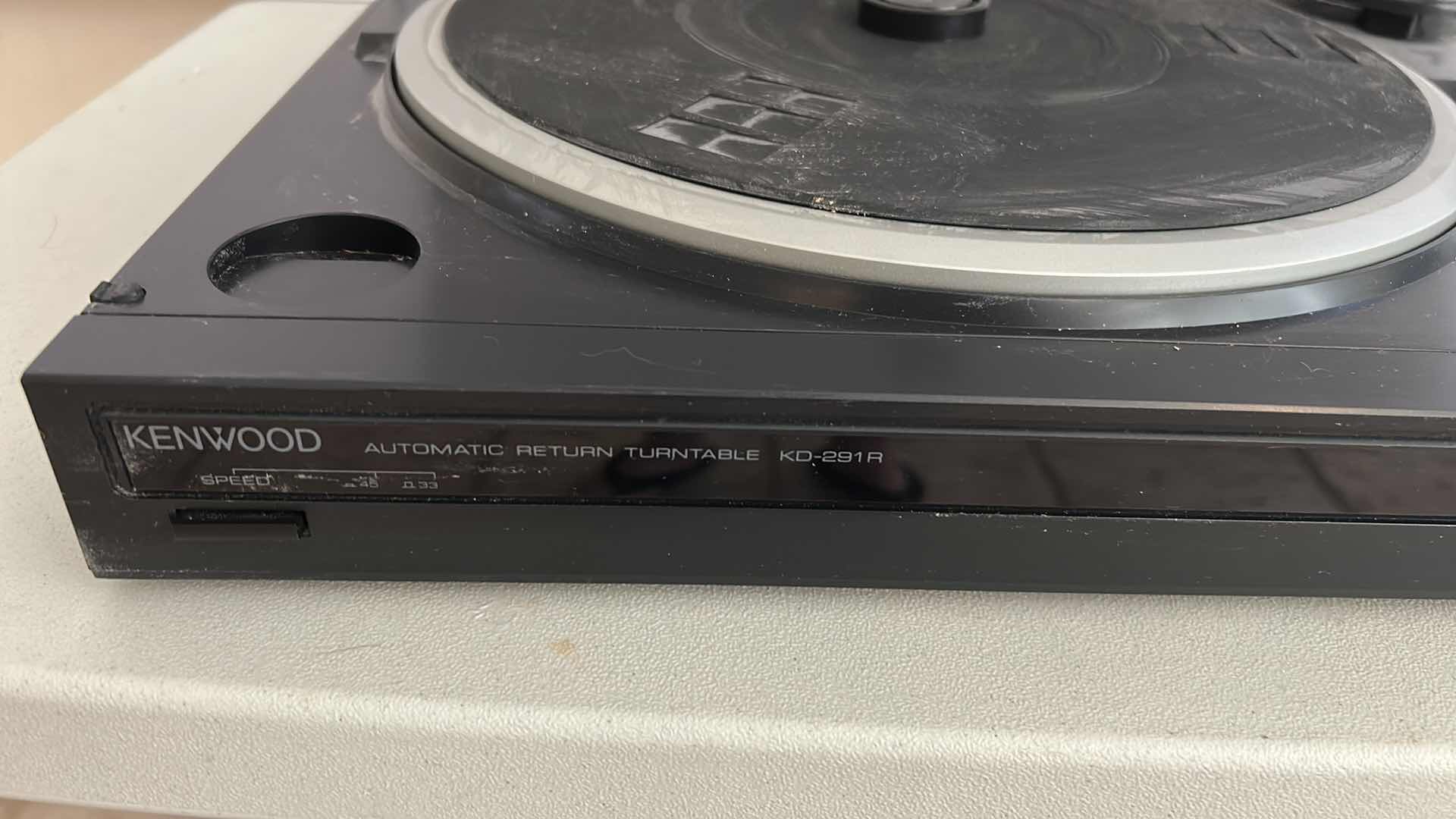 Photo 1 of KENWOOD AUTOMATIC RETURN TURNTABLE