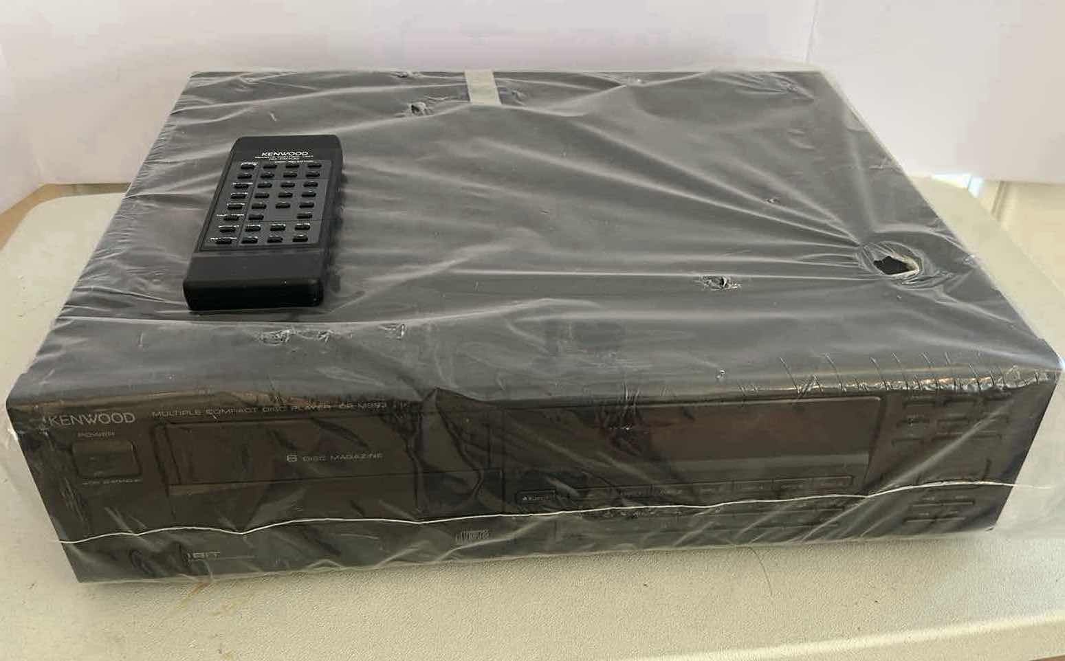 Photo 1 of KENWOOD MUTIPLE COMPACT DISC PLAYER W REMOTE