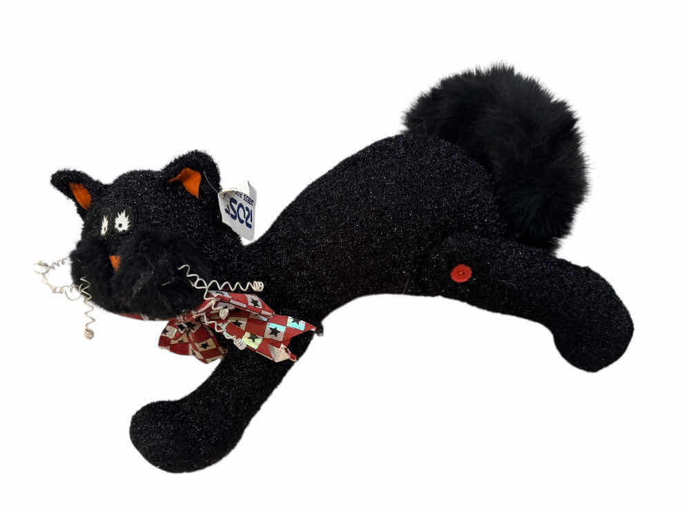 Photo 1 of 60
6- STUFFED ANIMALS, GUND BROWN GRIZZLY BEAR, BLACK CAT, LOBSTER, BEANIE BABY; PUSS N BOOTS, WILBUR, AMBER TIGER

BEAR 
 H13”

BLACK CAT
W19”