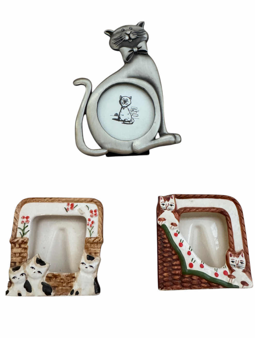 Photo 1 of 7- ASSORTED CAT DECOR, PICTURE FRAMES, AND CUPS

FRAME
8” X 1” X H10”