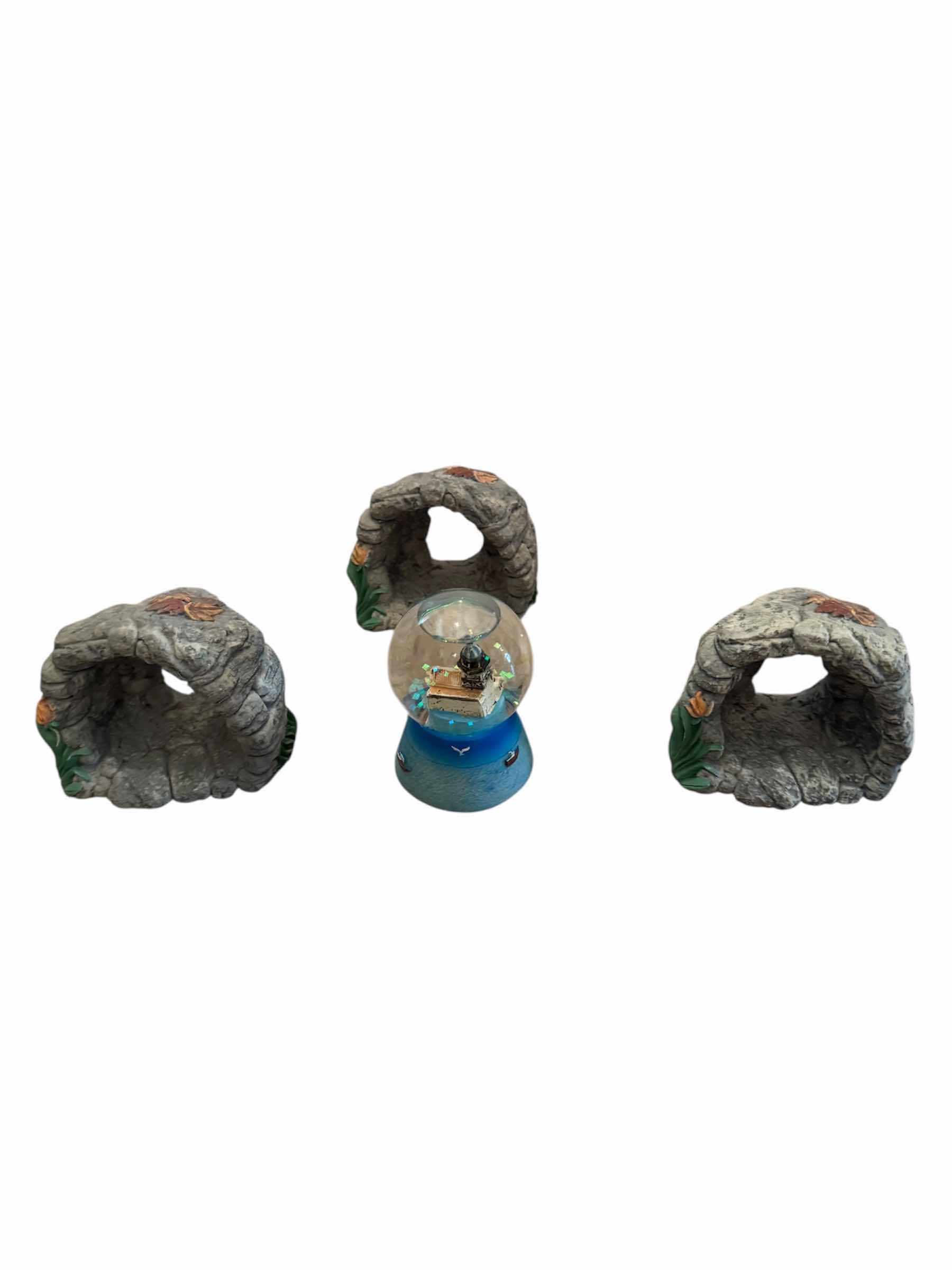 Photo 1 of 50
9- ASSORTED VINTAGE FIGURINES, GLASS, RESIN, AND CERAMIC, SNOW GLOBE, SWANS, CAT DECOR, HOME DECOR, HOME ESSENTIALS 

H9” AND SMALLER
