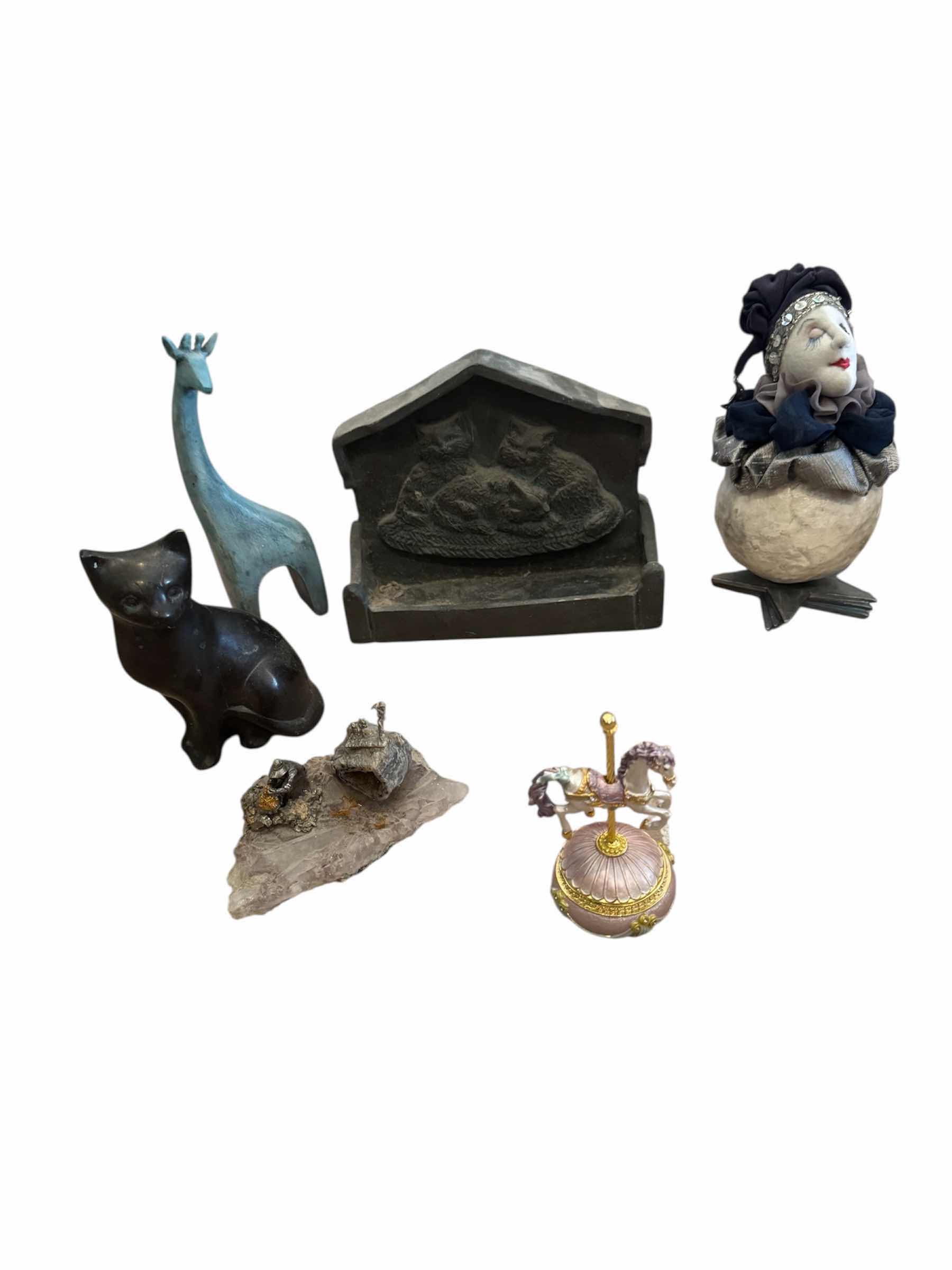 Photo 1 of 125
13-ASSORTED VINTAGE FIGURINES, ELEPHANTS, CAT, MOUSE, GIRAFFE, TIGERS, SMALL JEWELRY BOX, RESIN WOOD, AND CERAMIC 

H10.5” AND SMALLER
