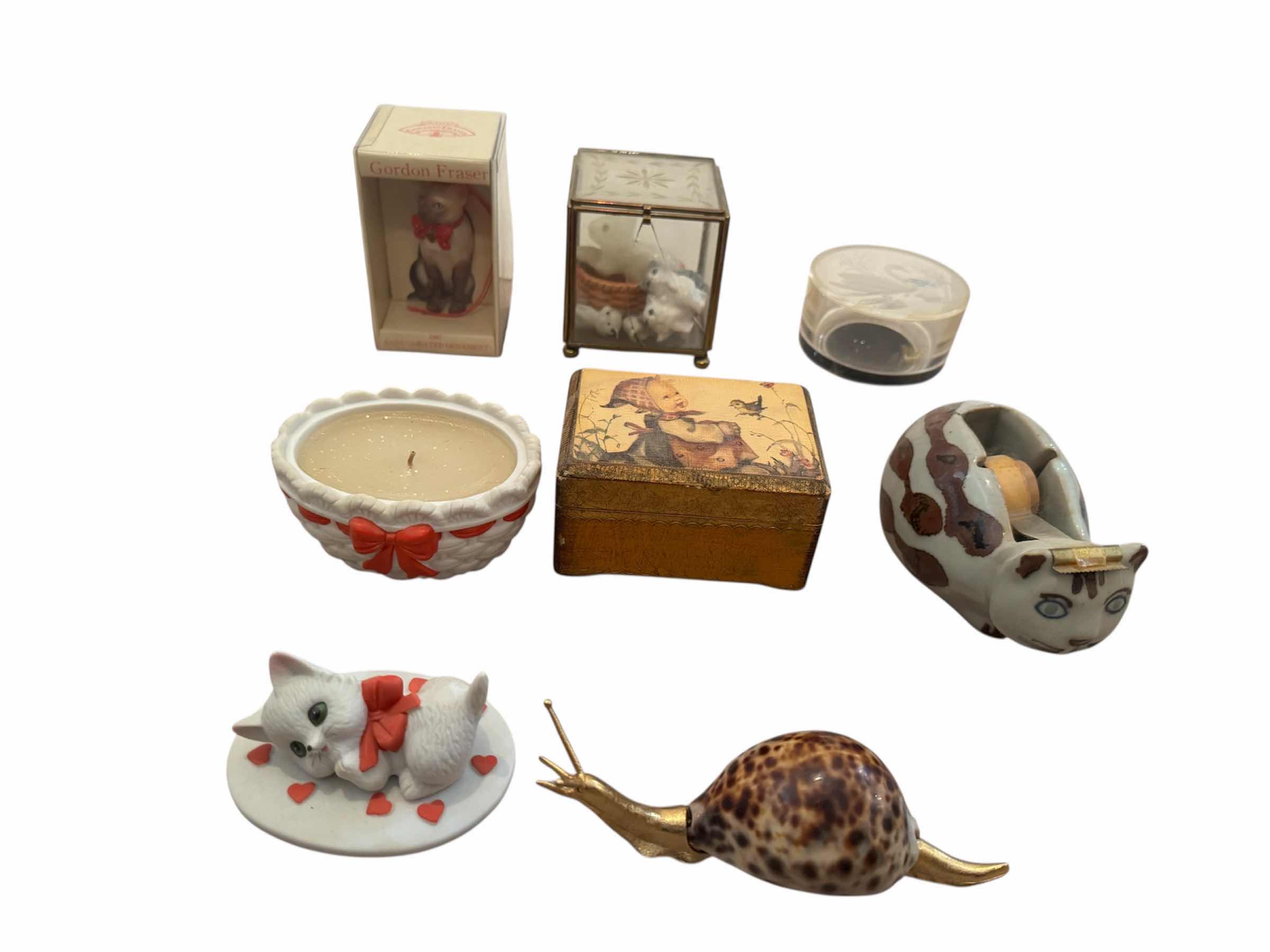 Photo 1 of 80
VINTAGE ASSORTED FIGURINES, MUSIC BOXES AND SMALL DEPRESSION GLASS BOWLS,HOME DECOR, HOME ESSENTIALS

H4” AND SMALLER