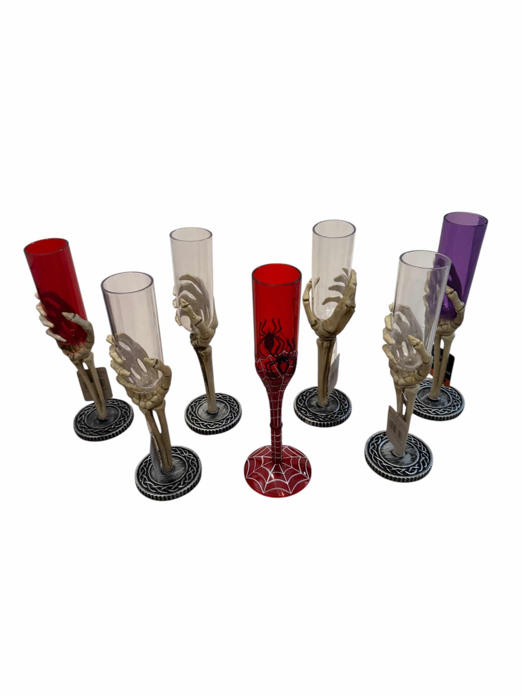 Photo 1 of 45
ASSORTED HOLIDAY DECOR, HALLOWEEN CHAMPAGNE GLASS, 8-WOVEN STRAW BROOMS, AND VINTAGE HANDCUT MOUTH BLOWN CRYSTAL BASKET 

H10” AND SMALLER