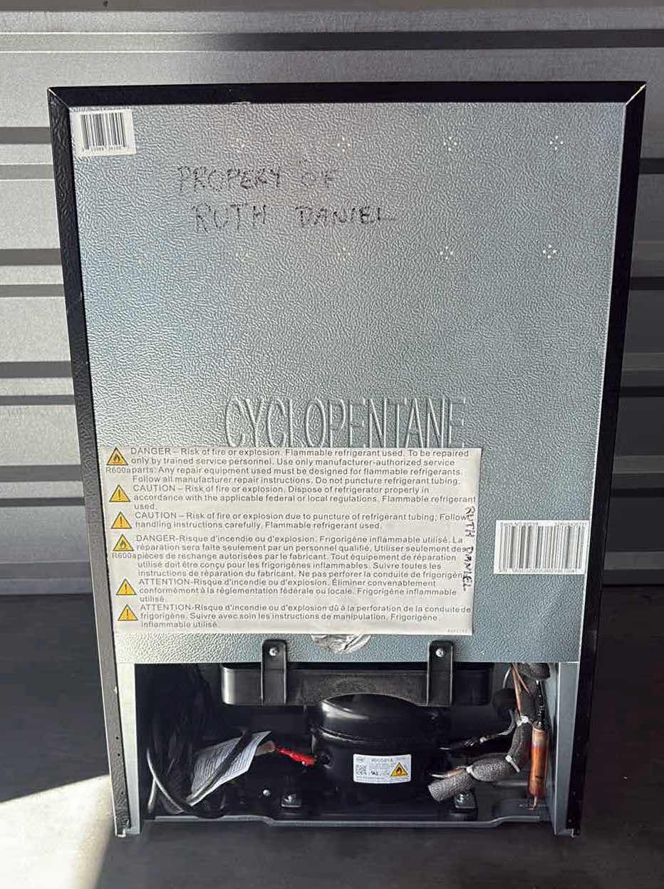 Photo 1 of HISENSE MINI FRIDGE WORKS 18”X19”X28”H