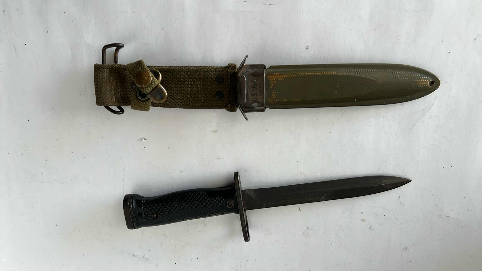 Photo 1 of M7 VIETNAM ERA KNIFE 6.75"