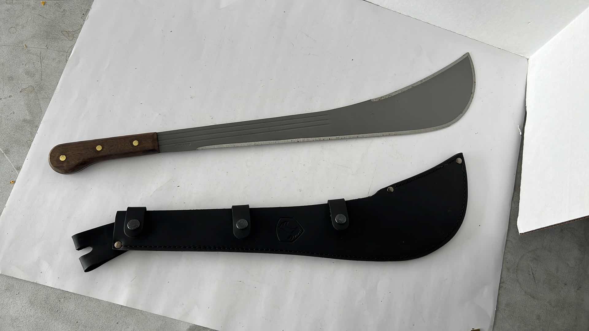 Photo 1 of 20” CONDOR VIKING PANGA MACHETE TOTAL LENGTH 26”