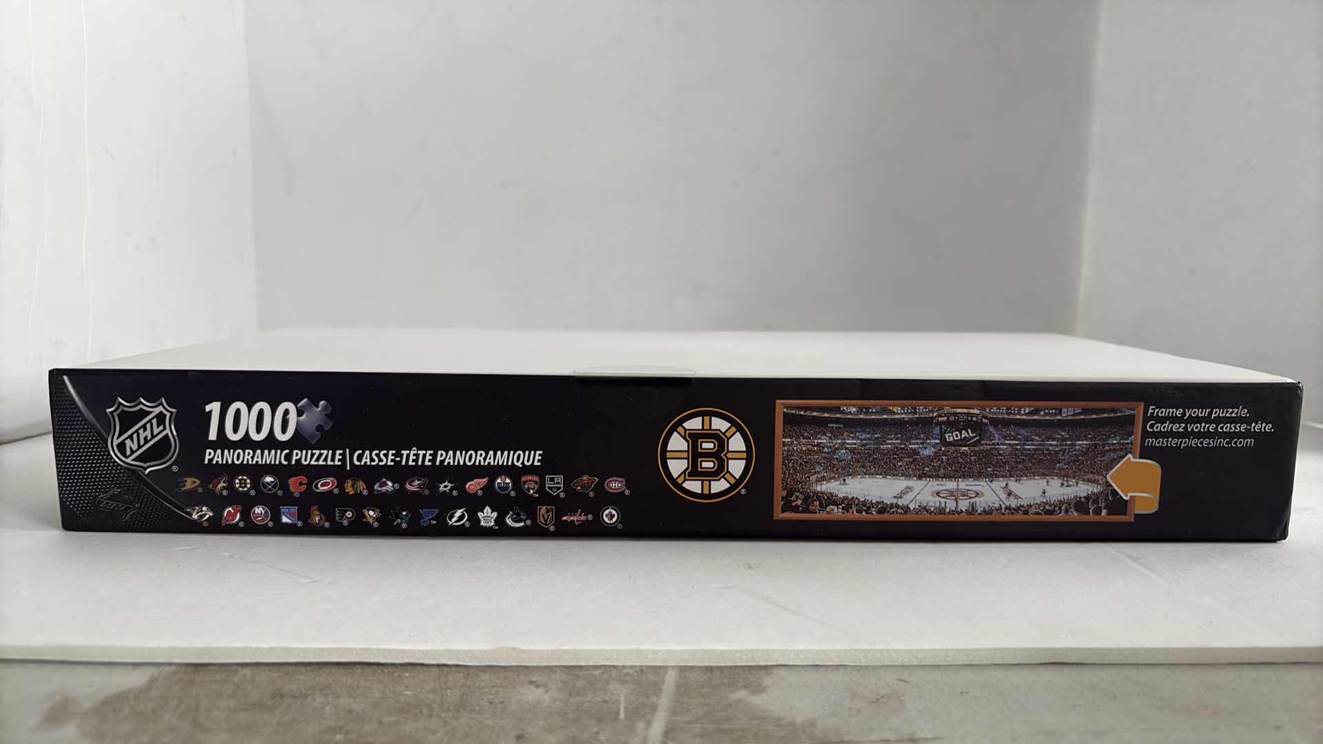 Photo 1 of NHL BOSTON BRUINS 1000 PIECE PANORAMIC
PUZZLE