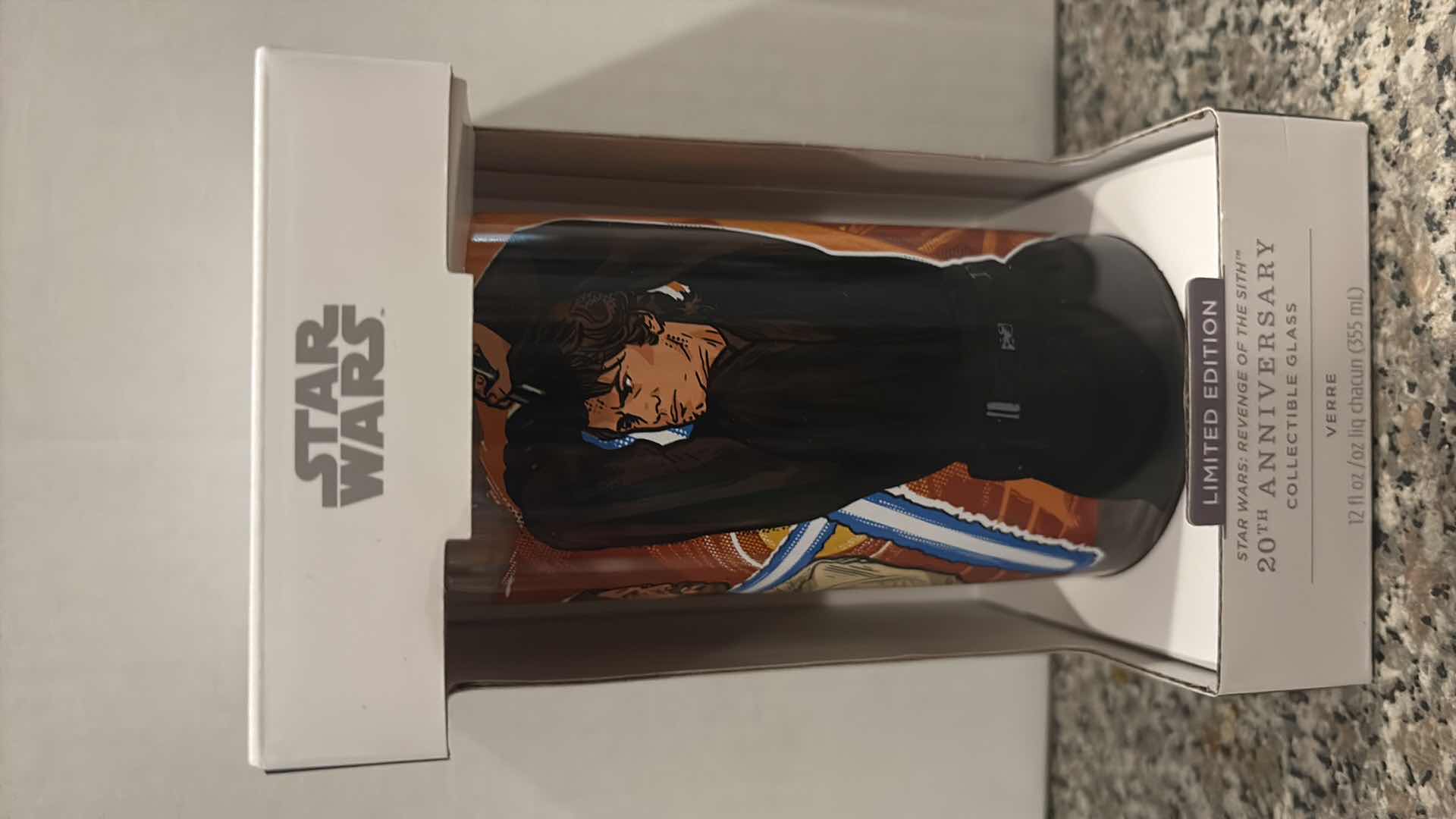 Photo 1 of STAR WARS HALLMARK 20TH ANNIVERSARY COLLECTIBLE GLASS 7”H