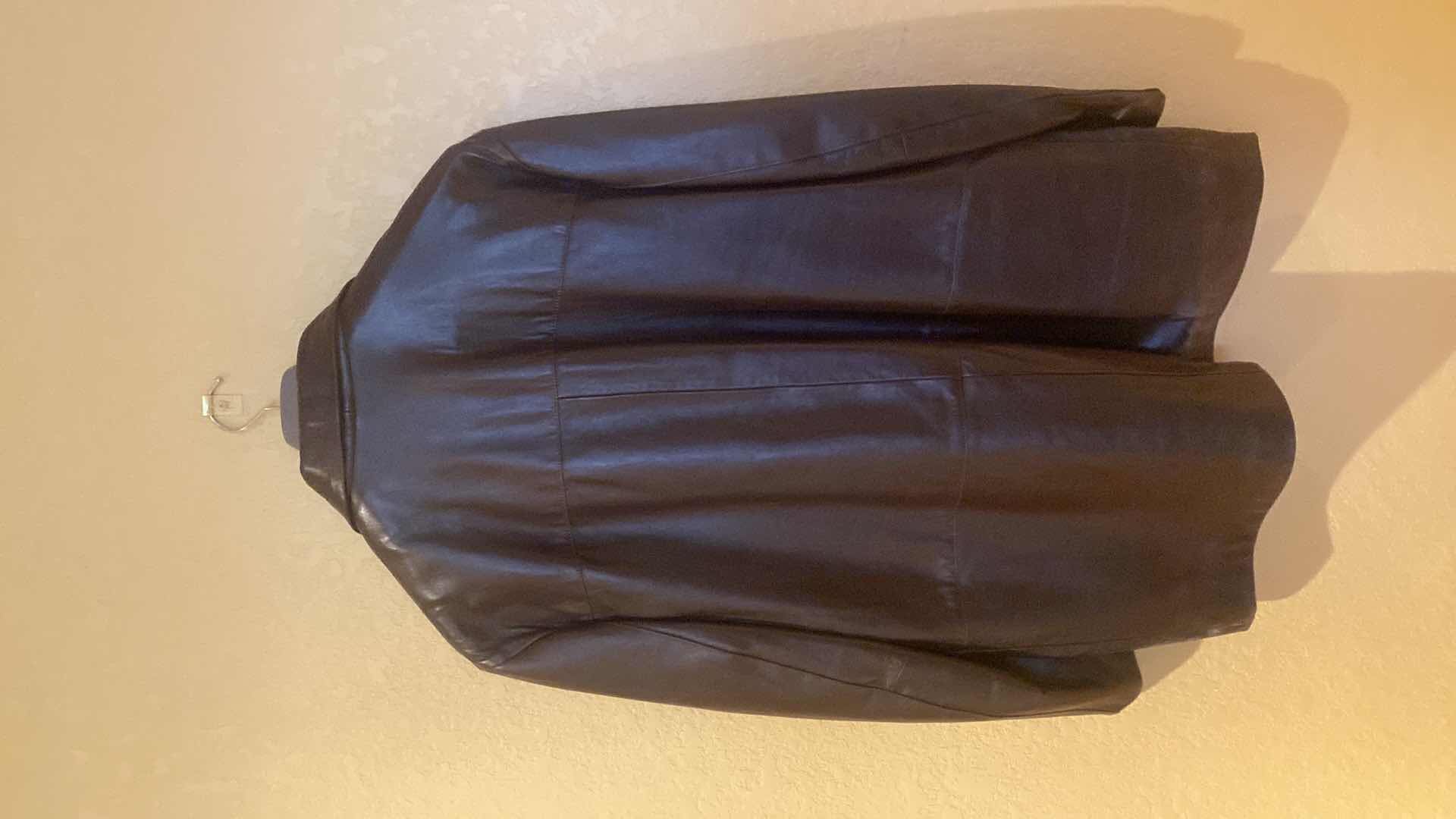 Photo 1 of BULLOCK & JONES LEATHER JACKET W/ REMOVABLE LINER MENS SIZE LARGE