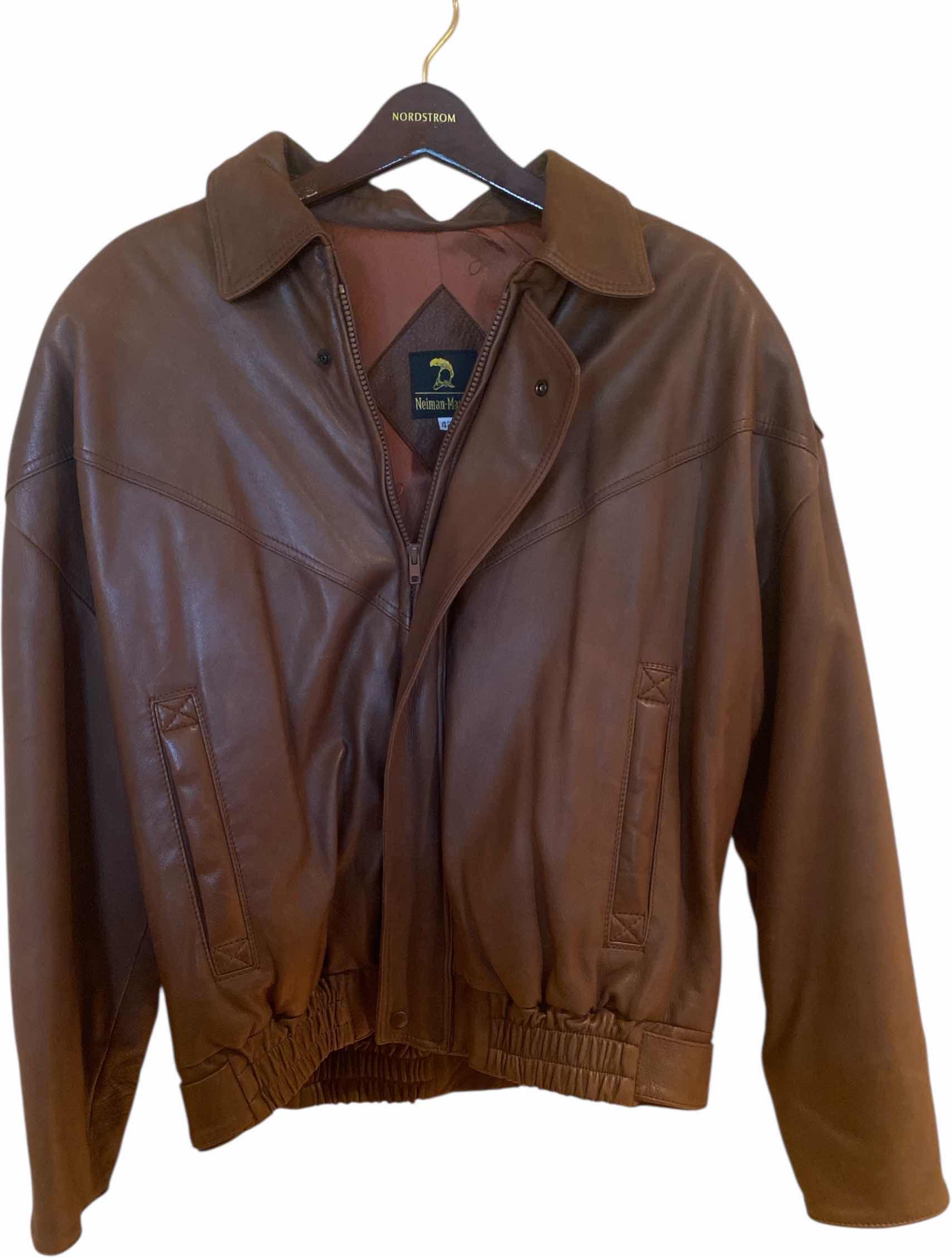 Photo 1 of NIEMAN MARCUS LEATHER BOMBER JACKET MENS SIZE OF 42