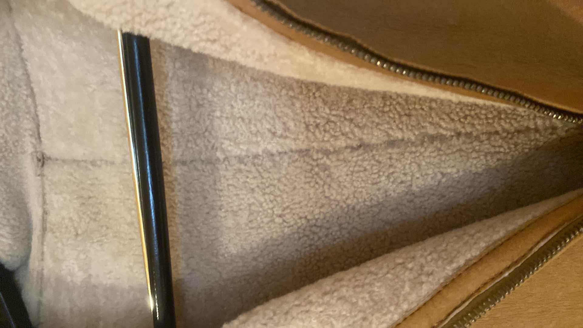 Photo 1 of SHEARLING JACKET (unbranded) MENS SIZE LARGE