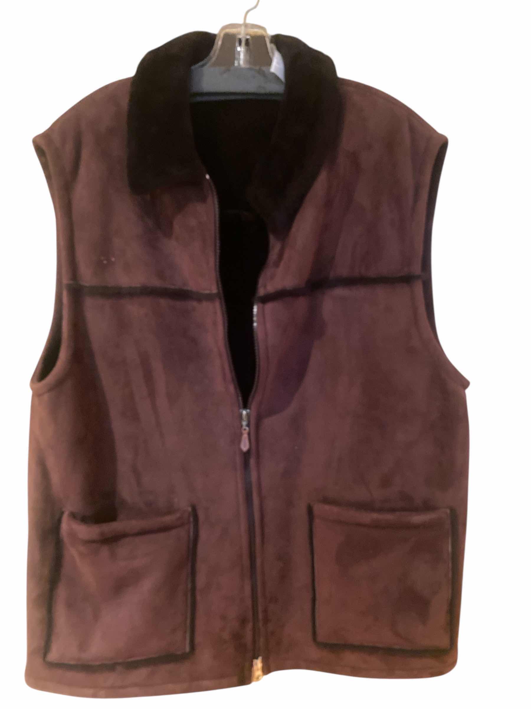 Photo 1 of BERGDORF GOODMAN SHEARLING VEST MENS SIZE X-LARGE
