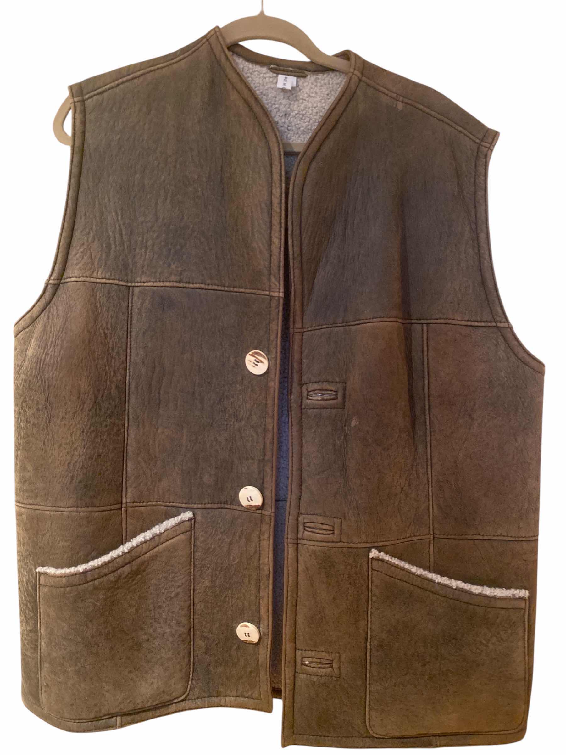 Photo 1 of LORINGHOVEN SHEARLING VEST MADE IN GERMANY MENS SIZE XL 50