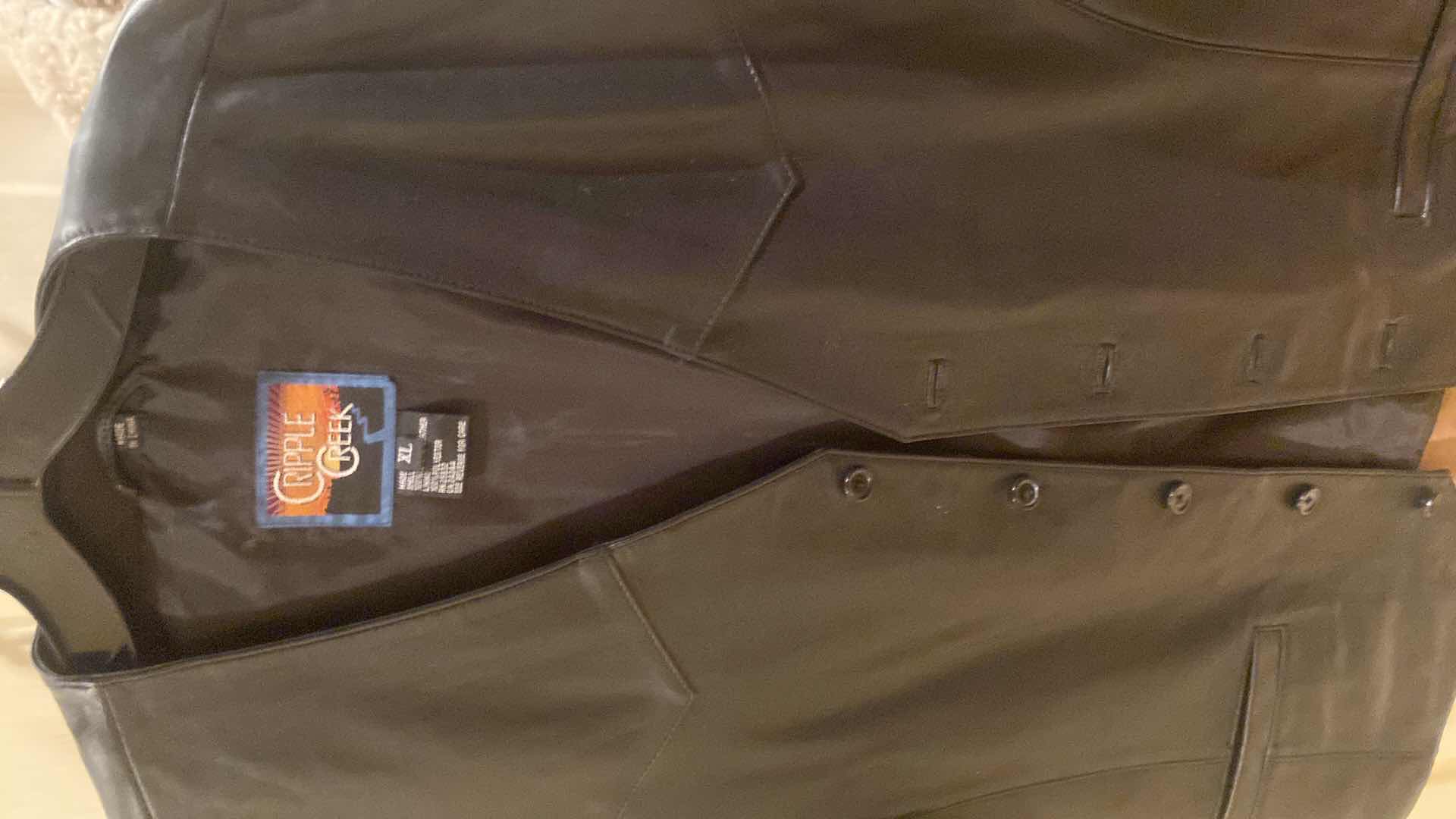 Photo 1 of 2 - ROBERT TALBOTT SHEARLING & CRIPPLE CREEK LEATHER VEST MENS SIZE XLARGE