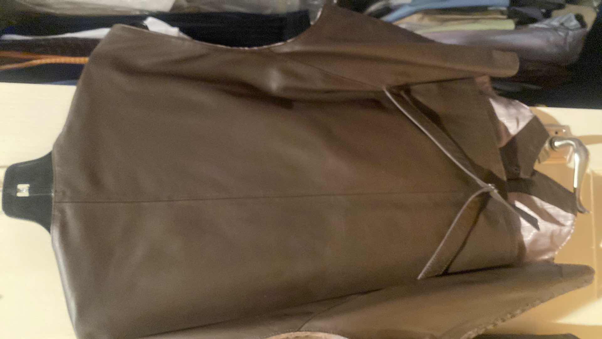 Photo 1 of 2 - MODAL & LEATHER RENDITIONS LEATHER VESTS MENS SIZE EST XLARGE