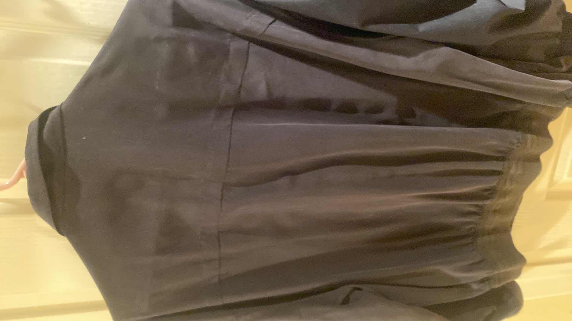 Photo 1 of 2 - MENS PURE SILK & WINNER MATE WINDBREAKERS SIZE LARGE