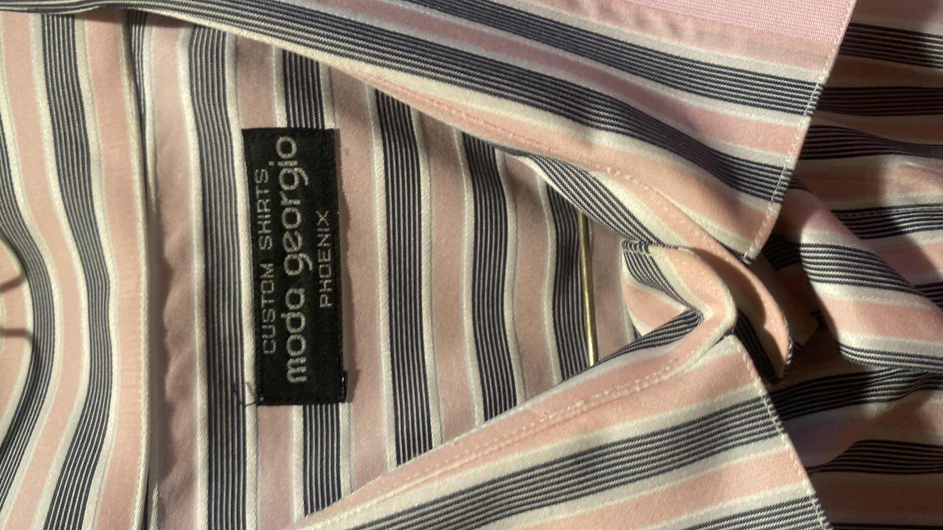 Photo 1 of 5 - DESIGNER SHORT SLEEVE SHIRTS MENS SIZE X LARGE