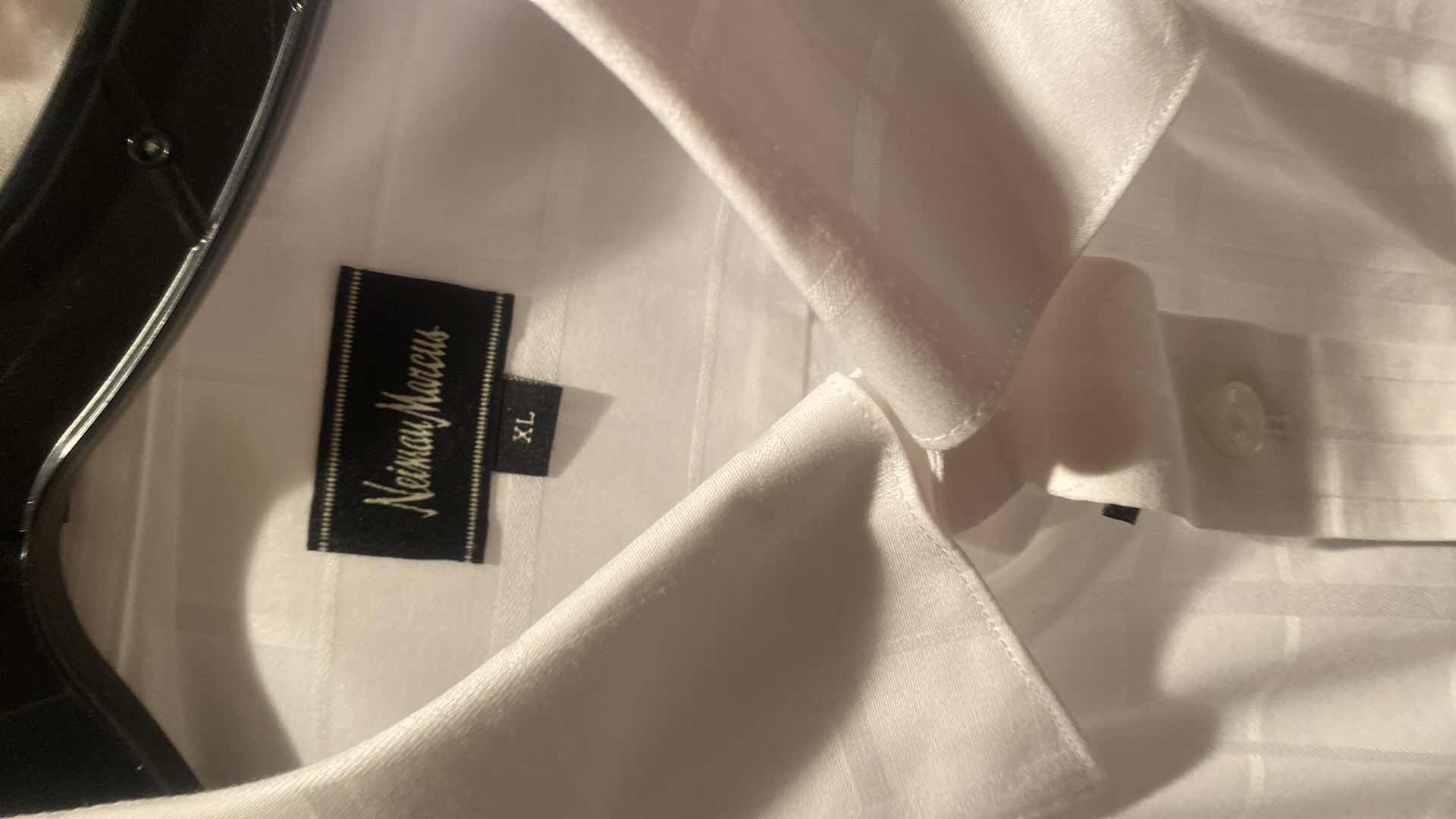 Photo 1 of 5 - DESIGNER SHORT SLEEVE SHIRTS MENS SIZE X LARGE