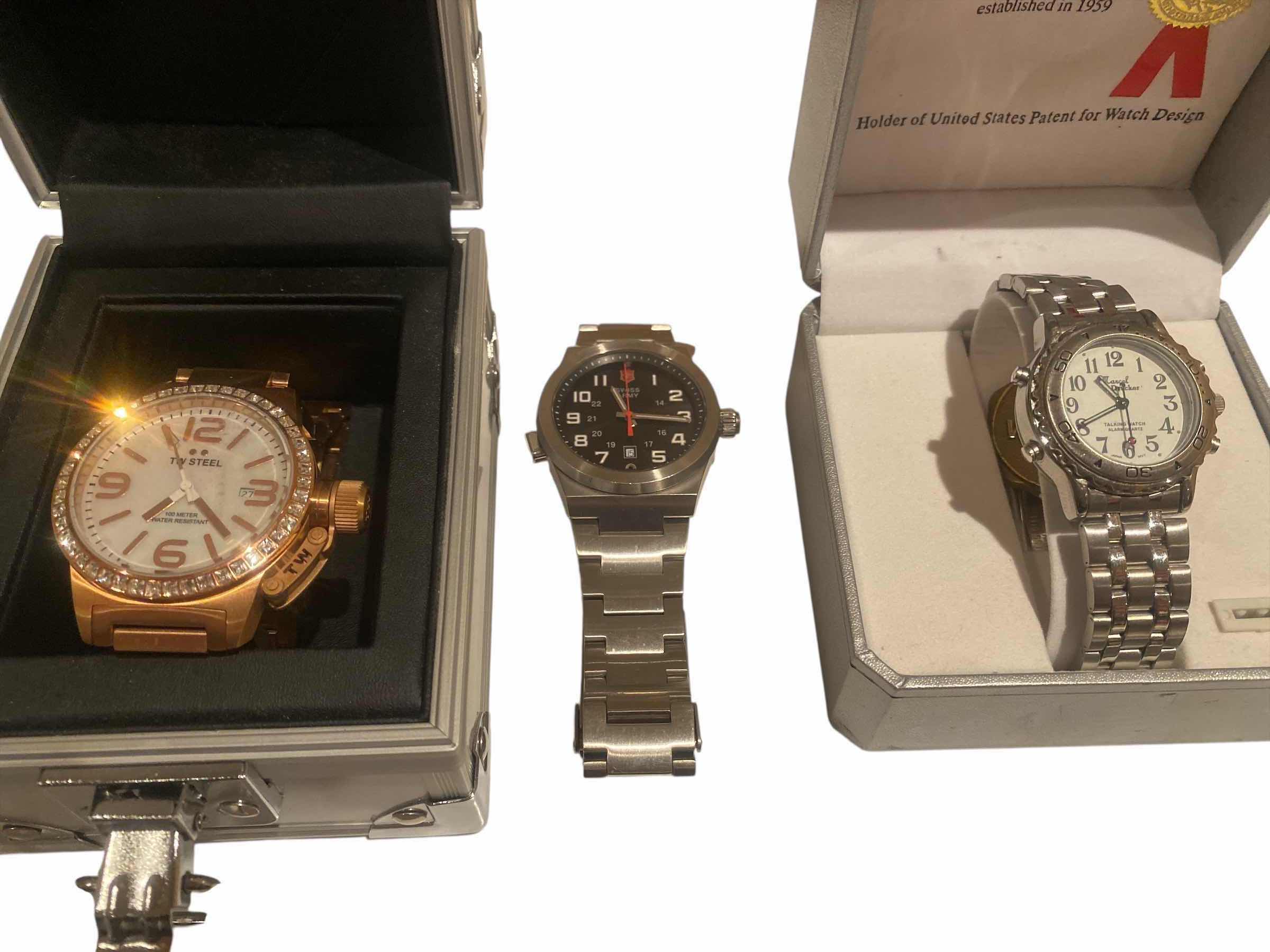 Photo 1 of 3 - MENS WATCHES